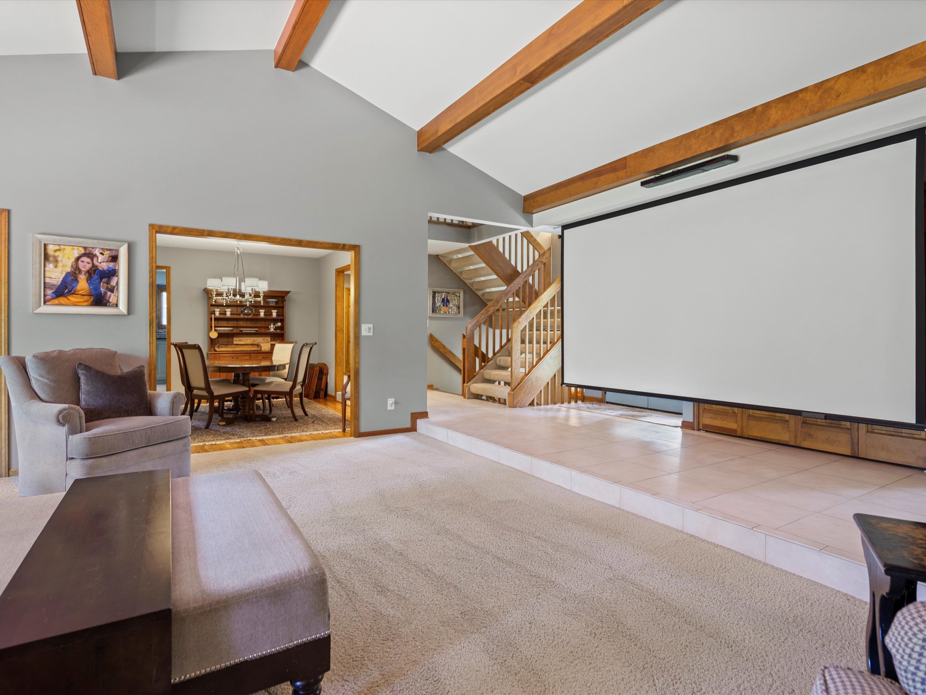 1071 WOODBRIDGE Lane