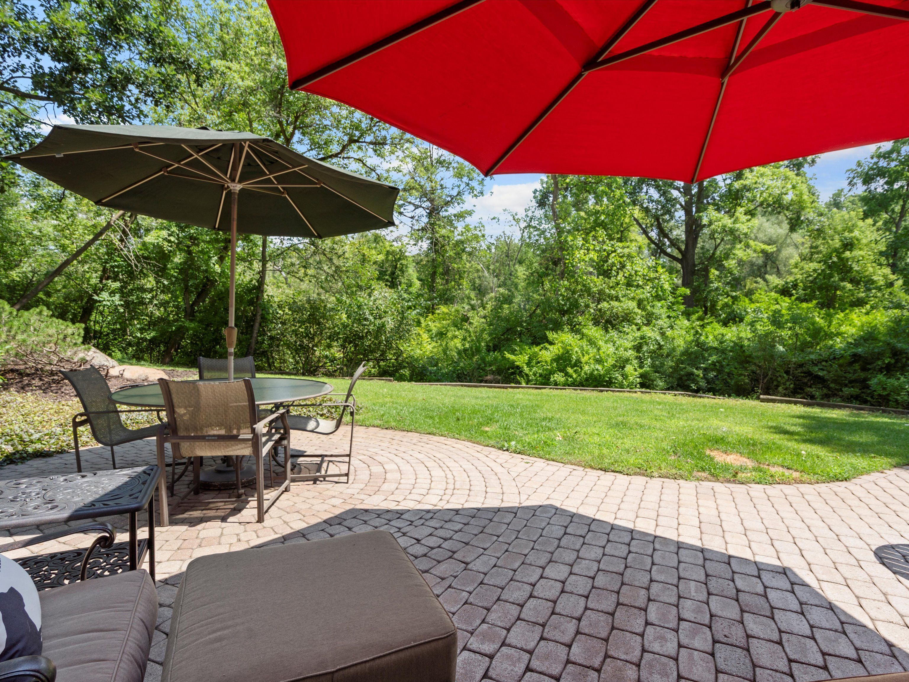 1071 WOODBRIDGE Lane