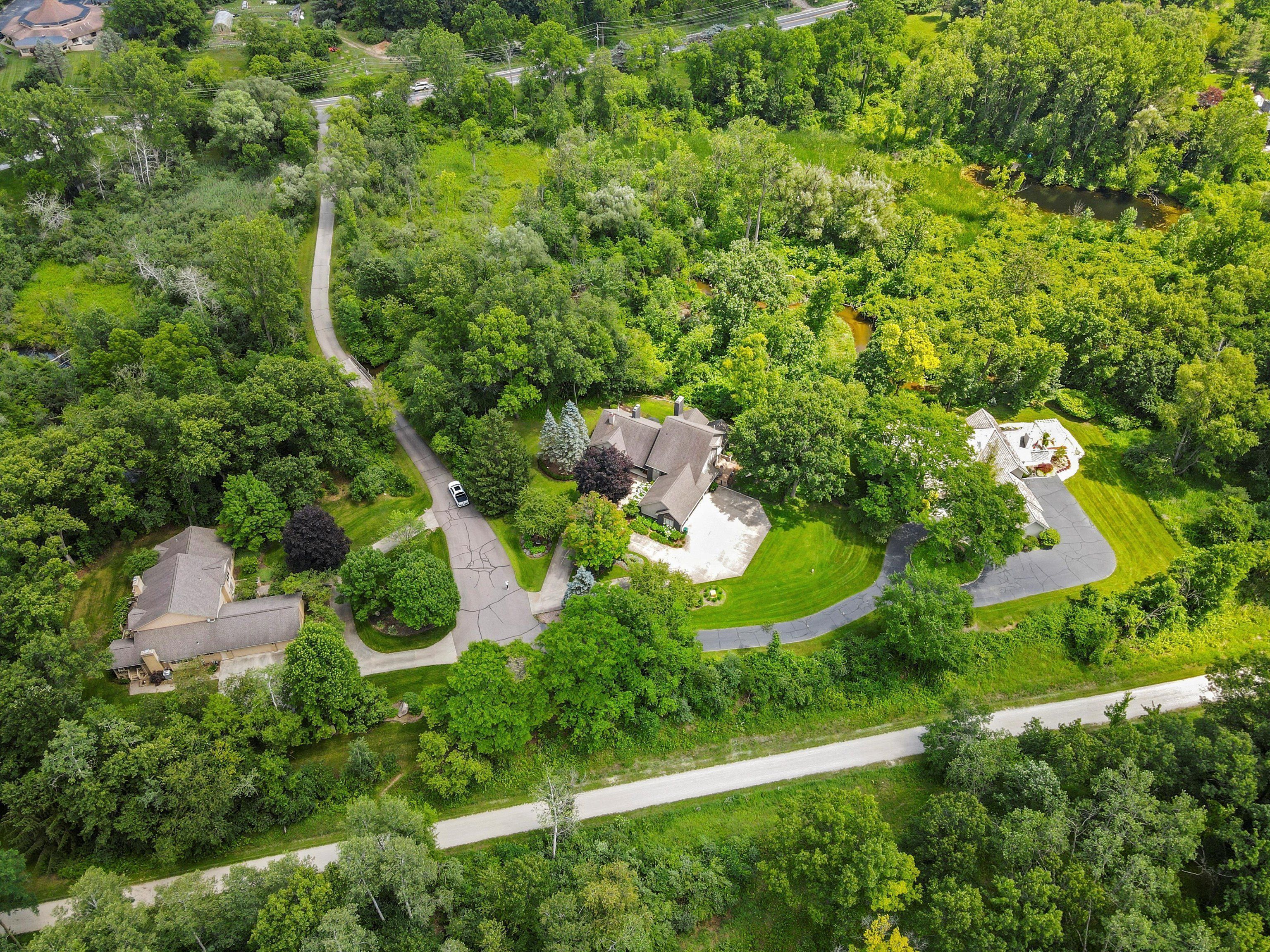 1071 WOODBRIDGE Lane