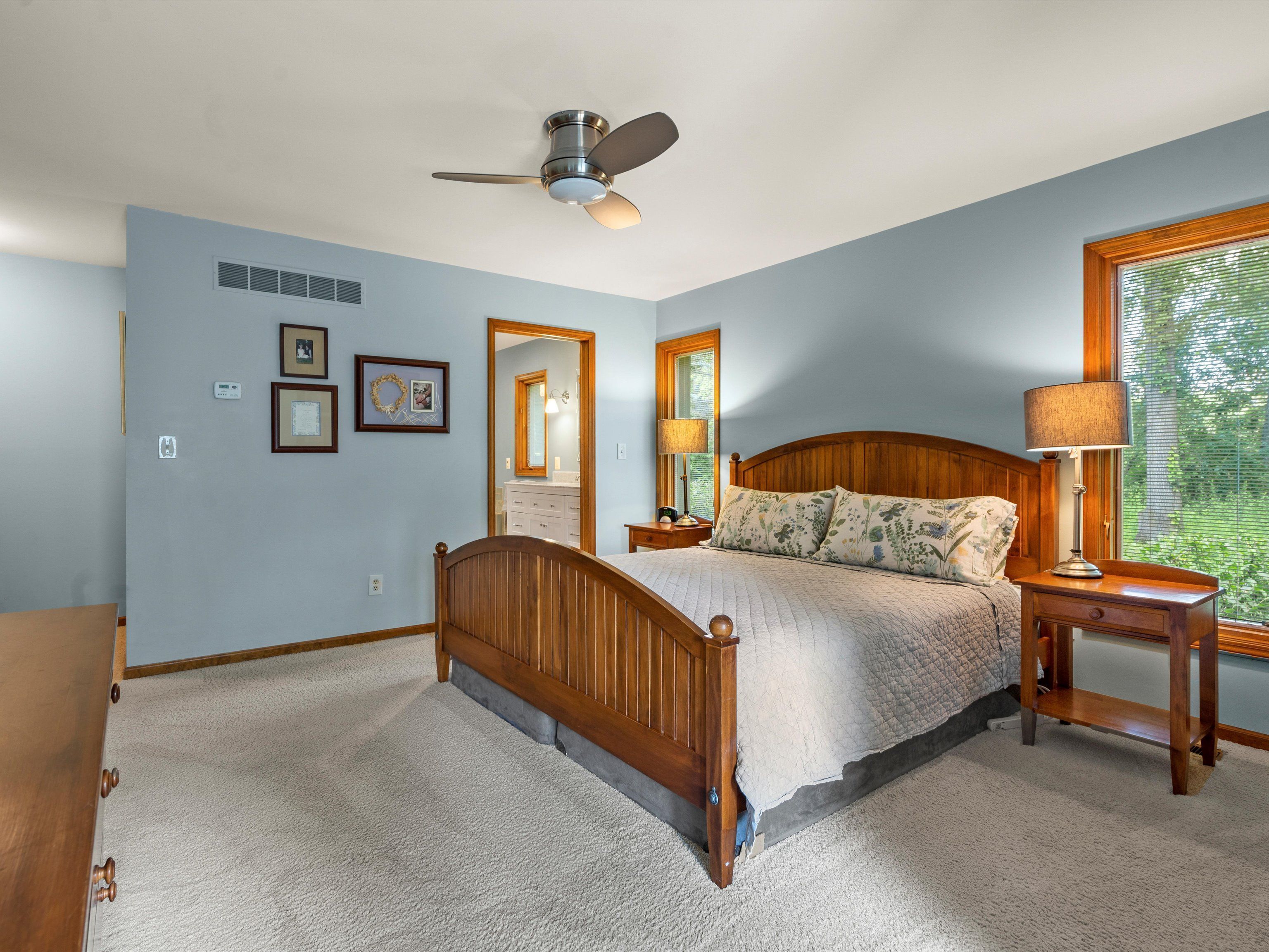1071 WOODBRIDGE Lane