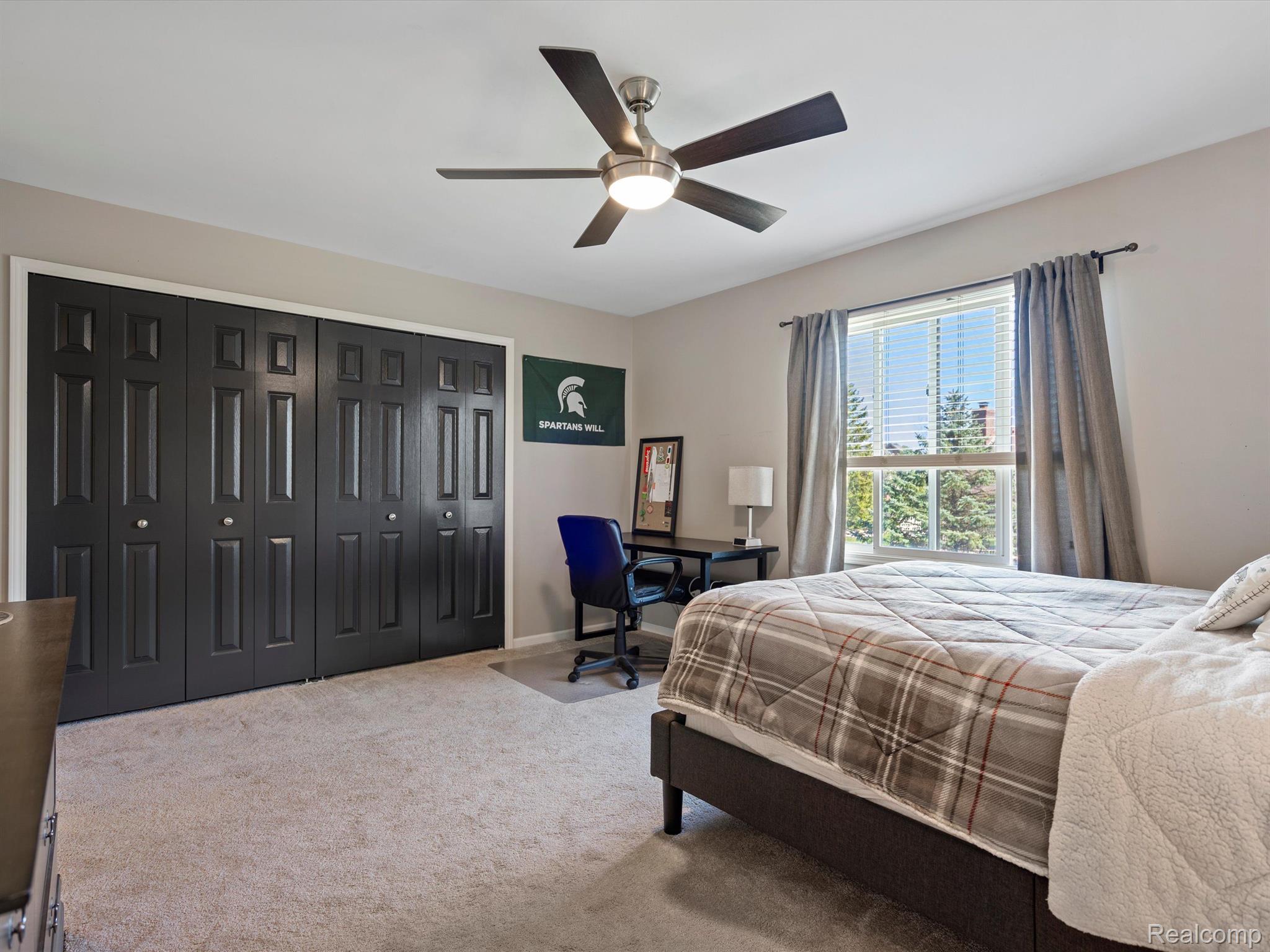 3891 WHITE TAIL Drive