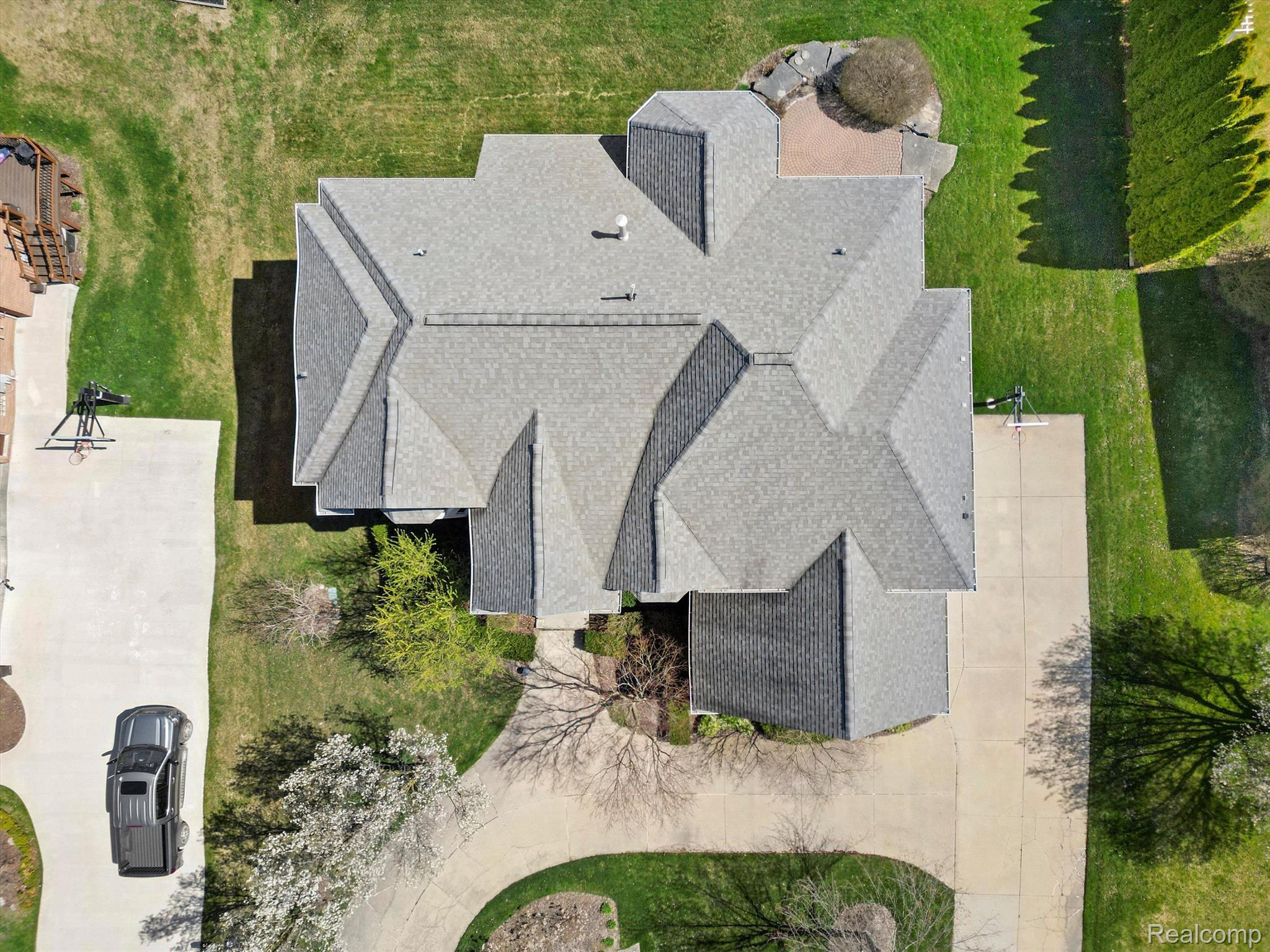 3891 WHITE TAIL Drive