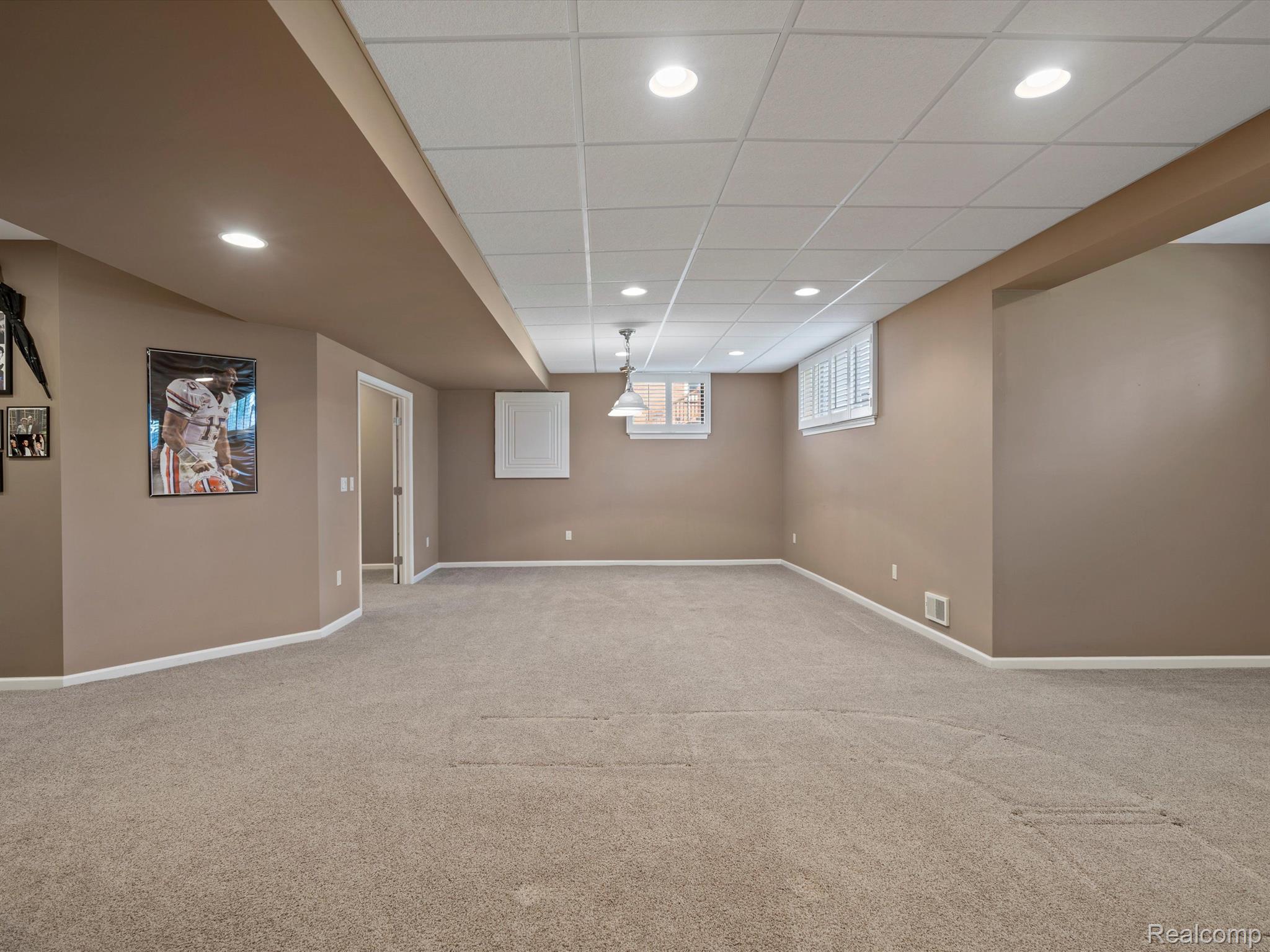 3891 WHITE TAIL Drive