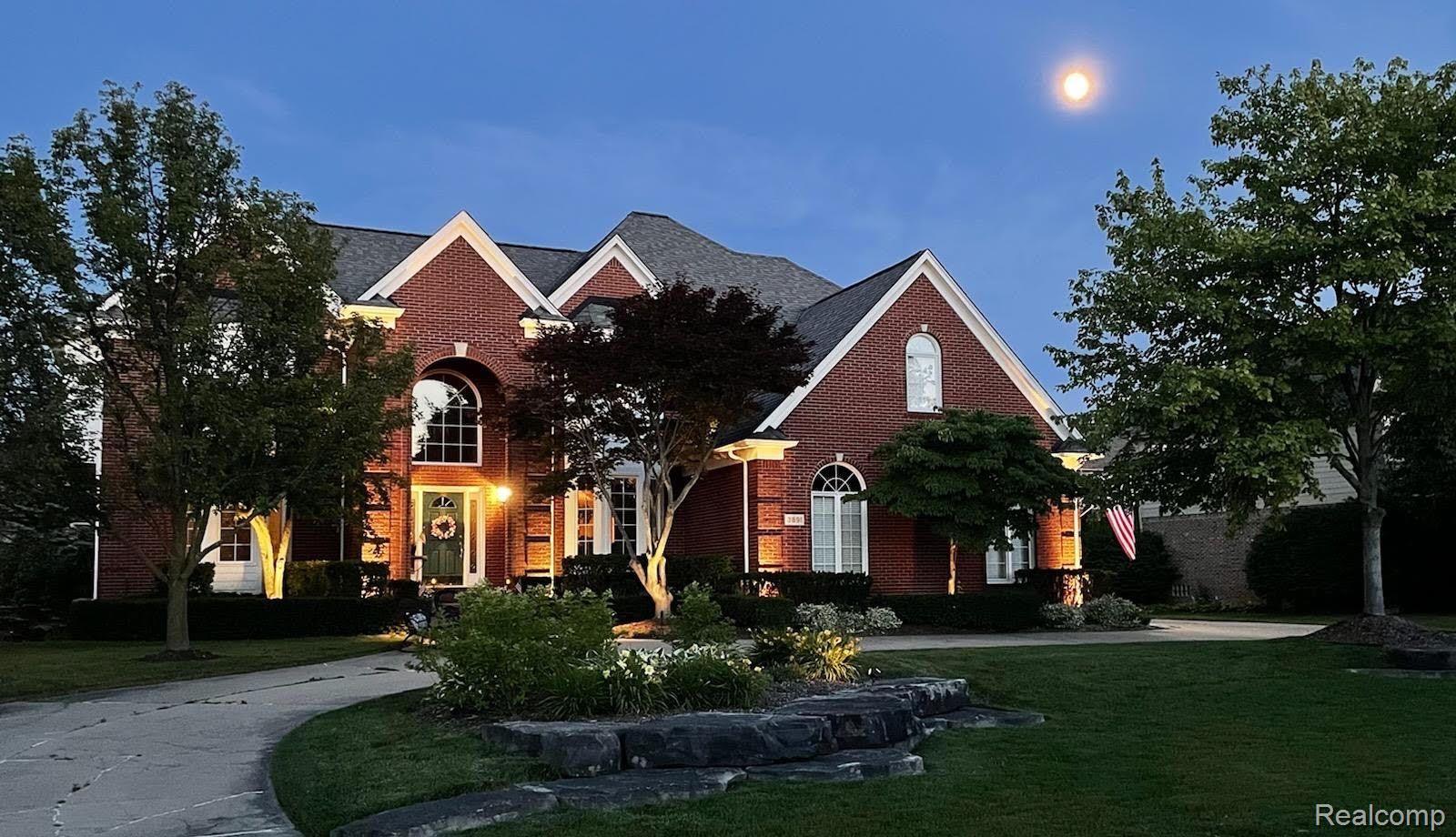3891 WHITE TAIL Drive