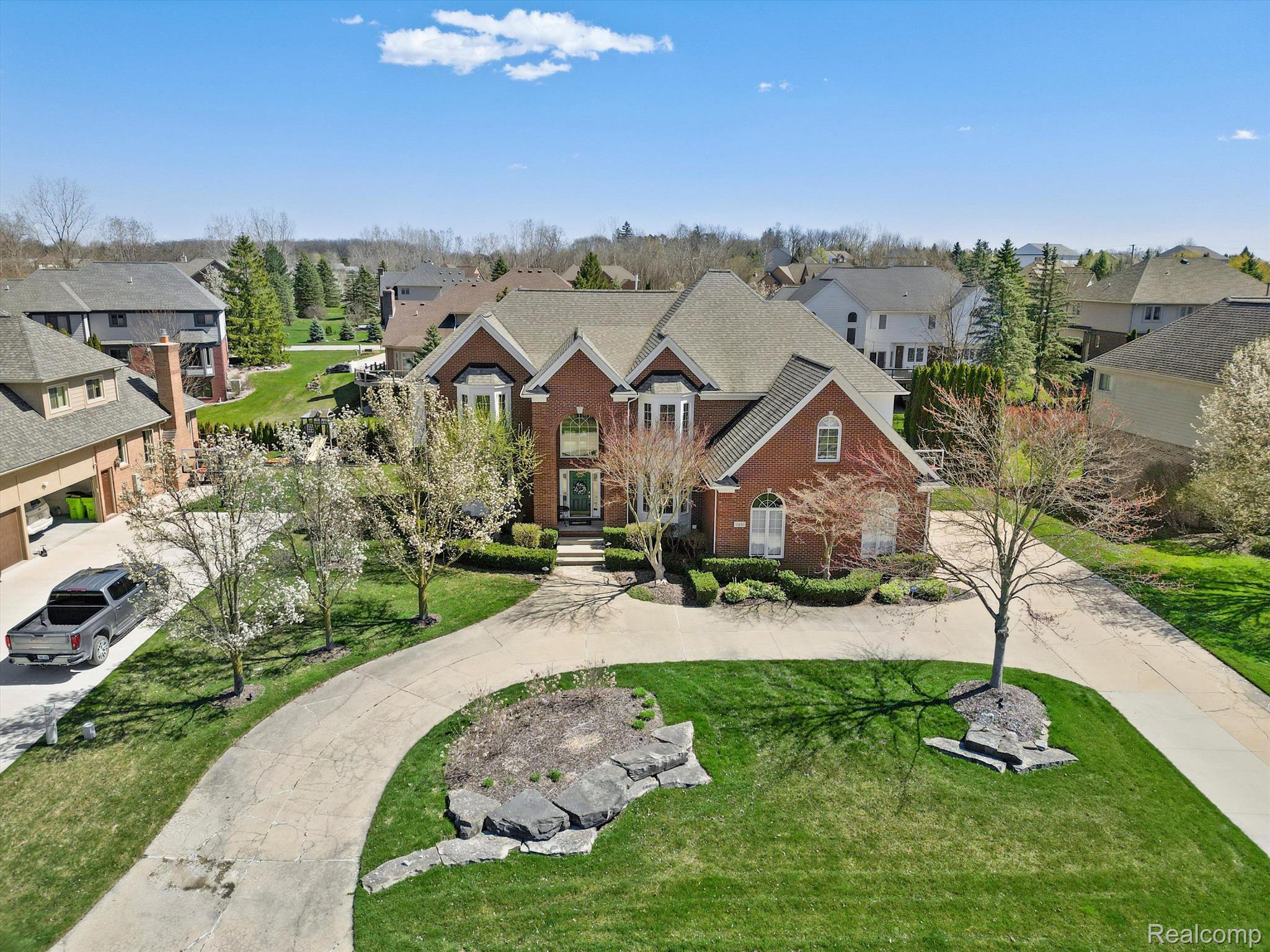 3891 WHITE TAIL Drive