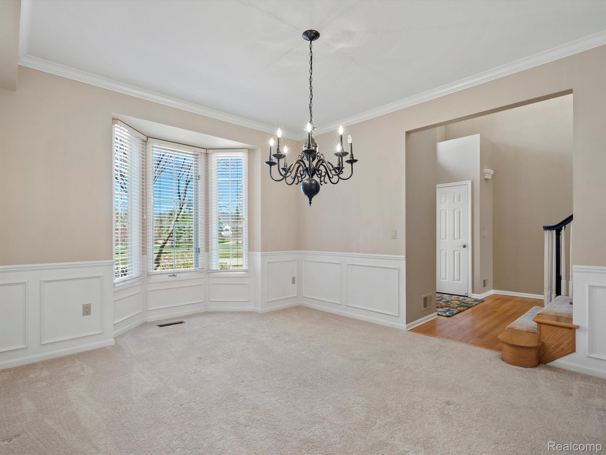 3891 WHITE TAIL Drive
