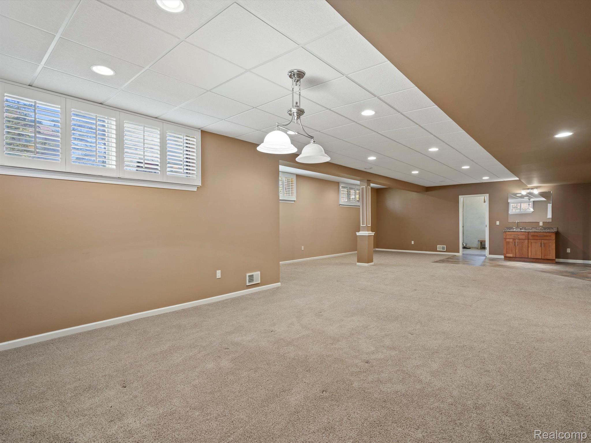 3891 WHITE TAIL Drive