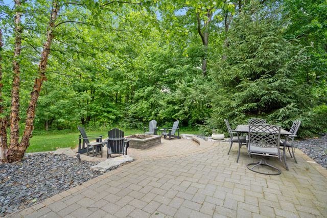 3322 ROYAL BERKSHIRE Lane