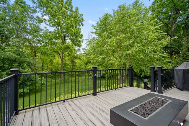 3322 ROYAL BERKSHIRE Lane