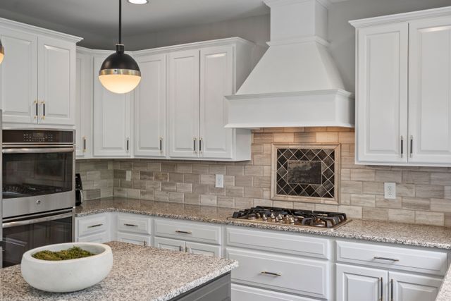 3322 ROYAL BERKSHIRE Lane