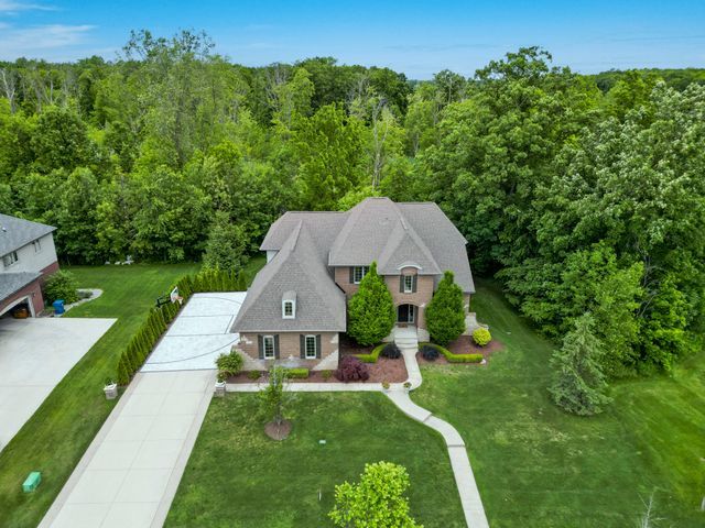 3322 ROYAL BERKSHIRE Lane