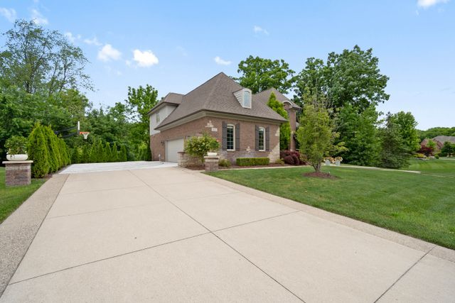 3322 ROYAL BERKSHIRE Lane
