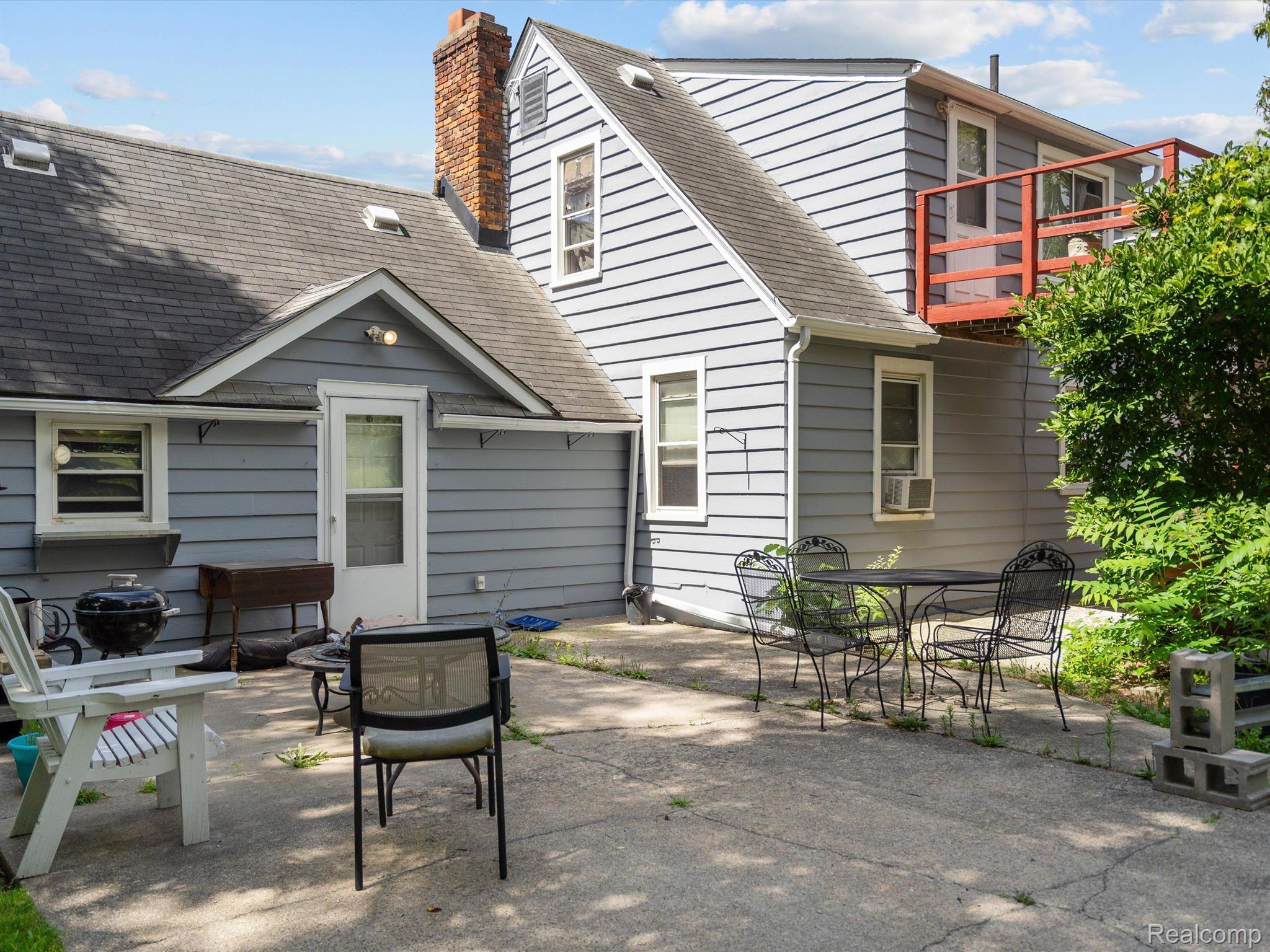 2581 AUBURN Road