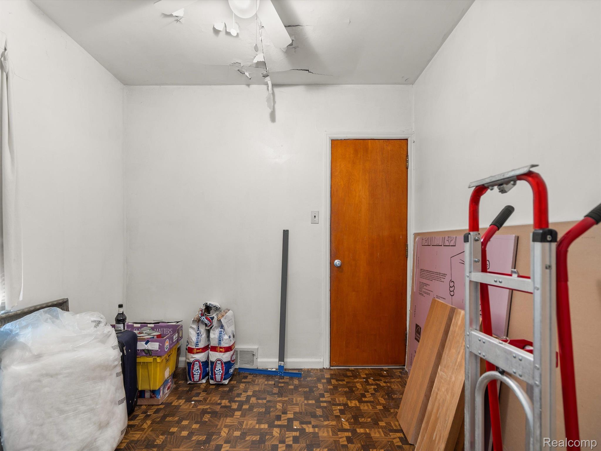 2581 AUBURN Road
