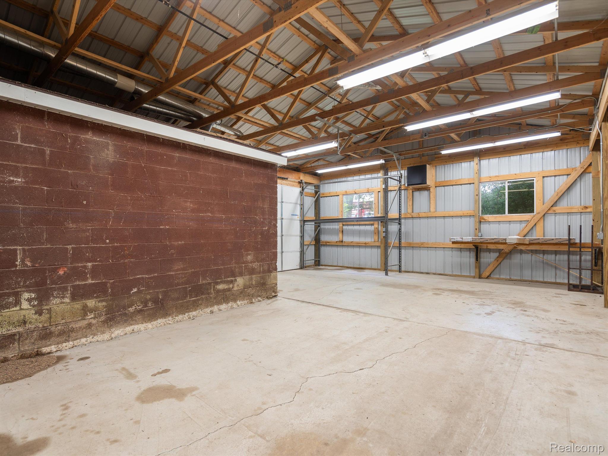 2581 AUBURN Road
