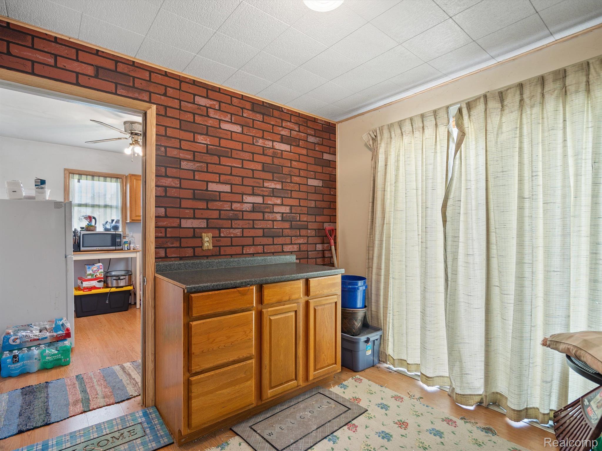 2581 AUBURN Road