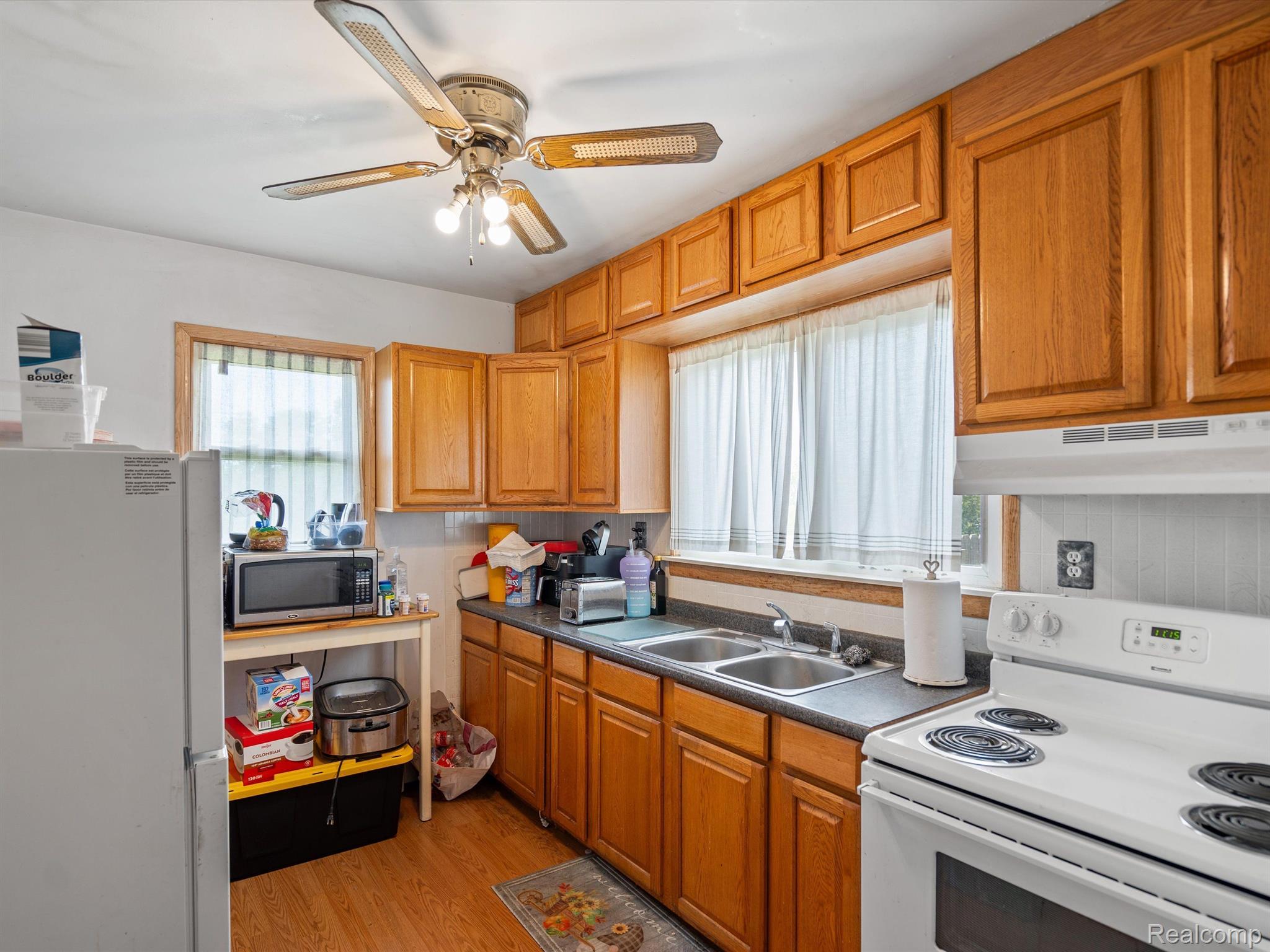 2581 AUBURN Road