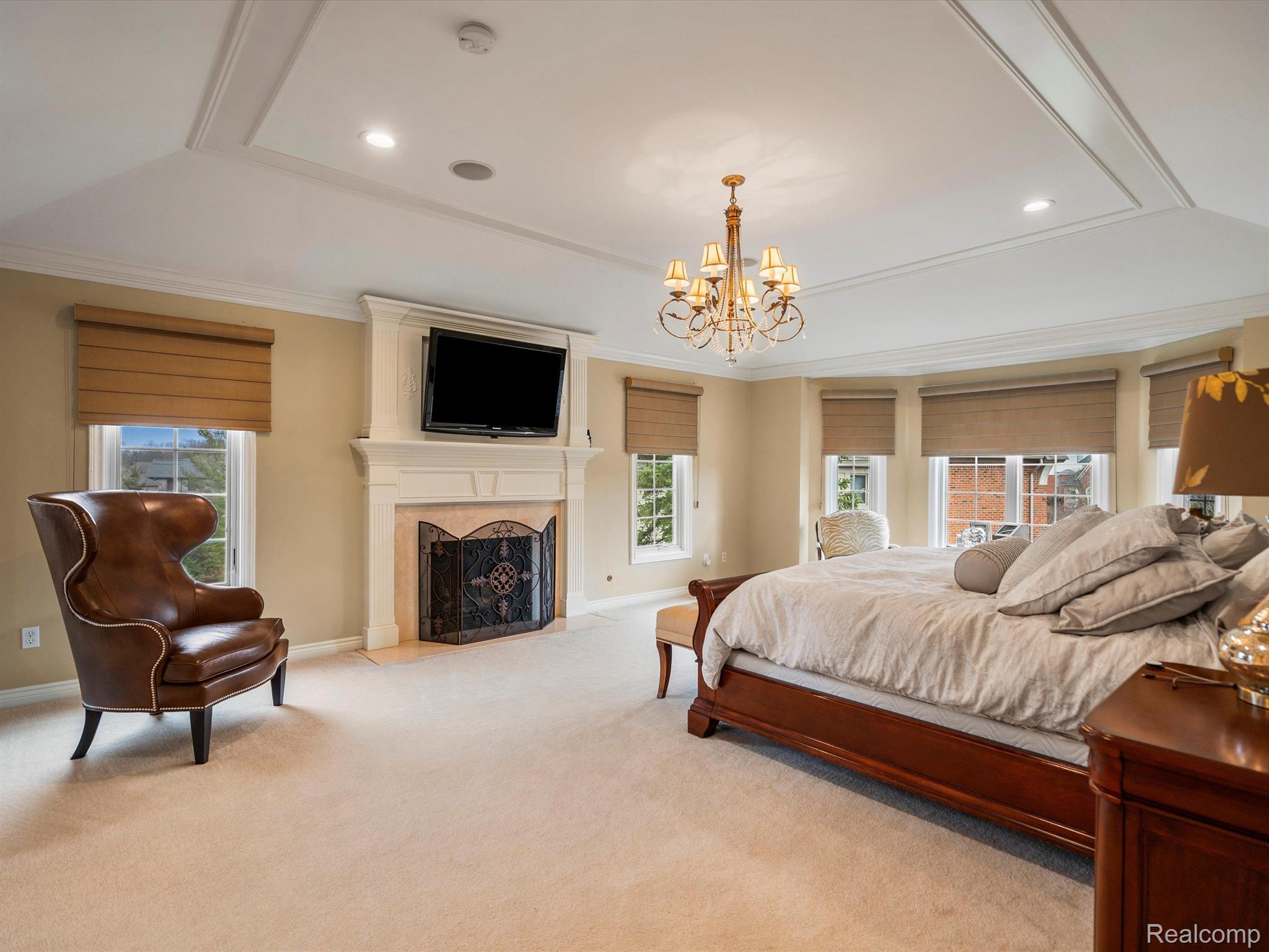 2942 CROFTSHIRE
