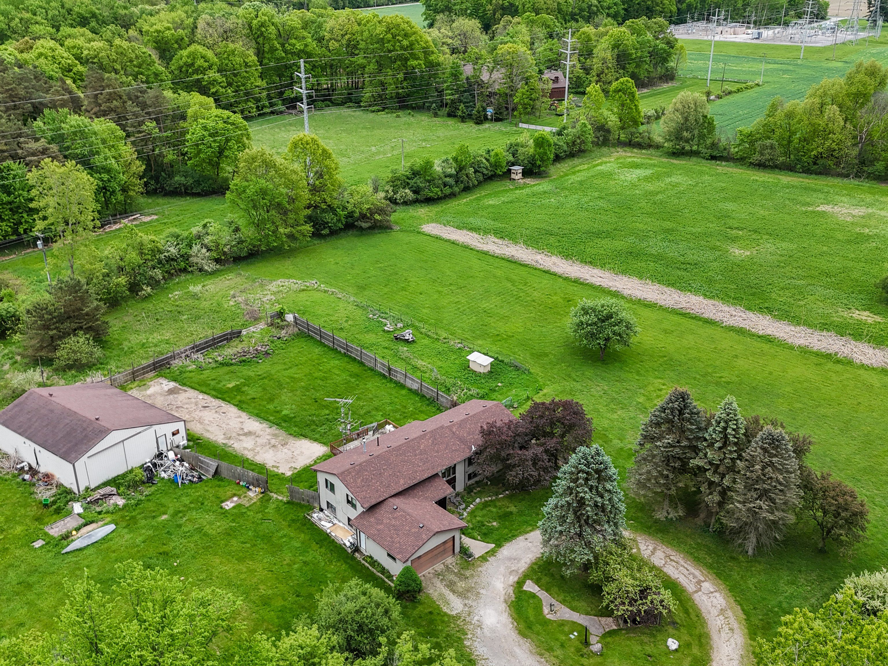 2250 PETERS Road