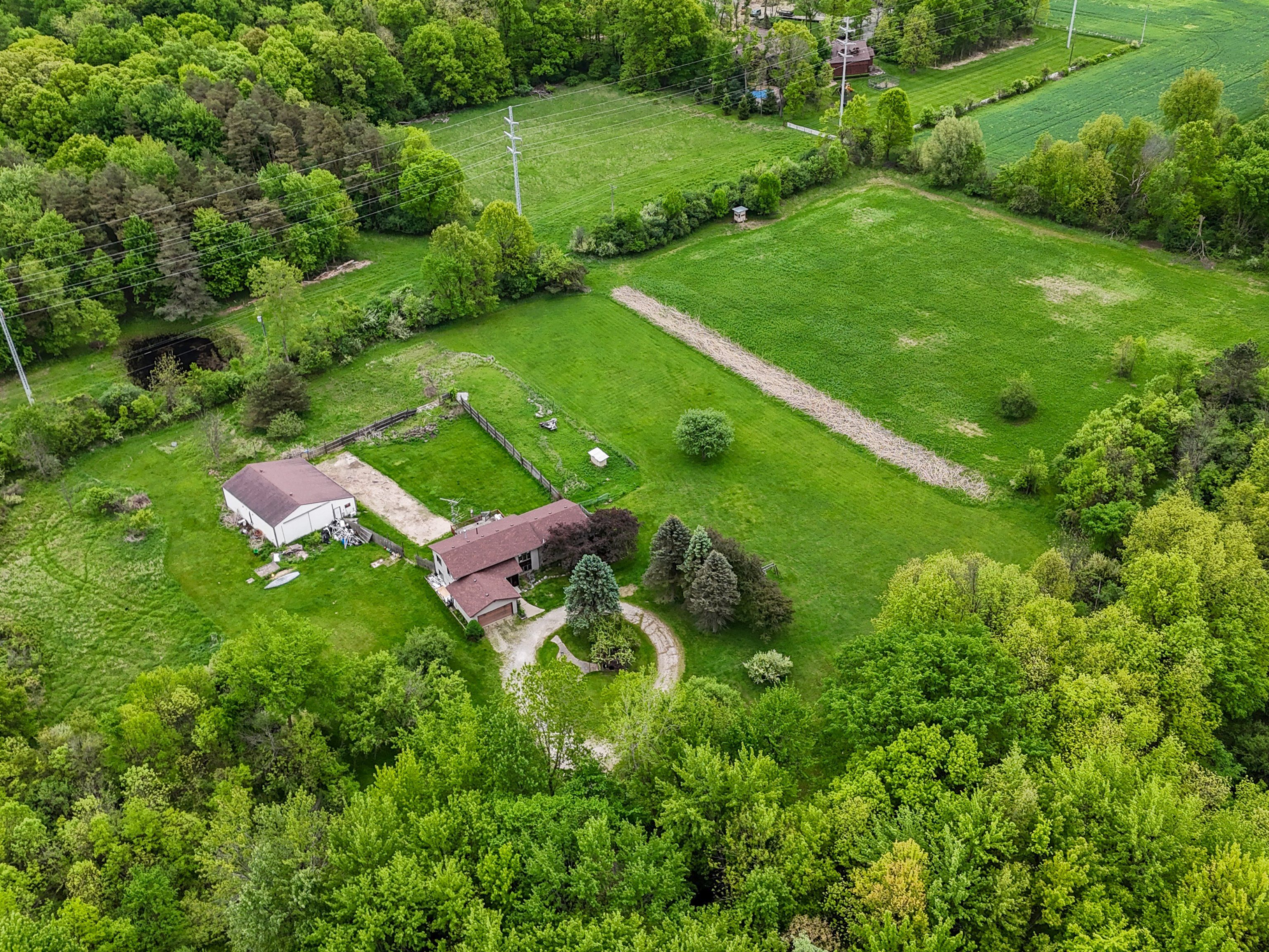 2250 PETERS Road
