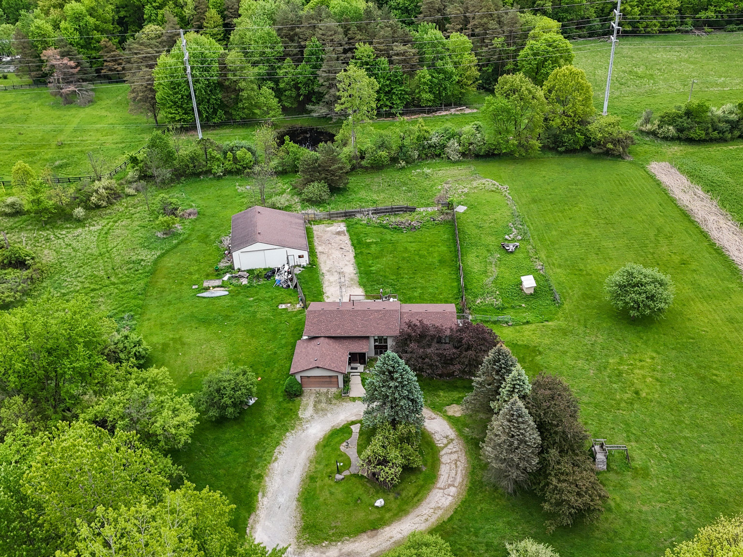 2250 PETERS Road