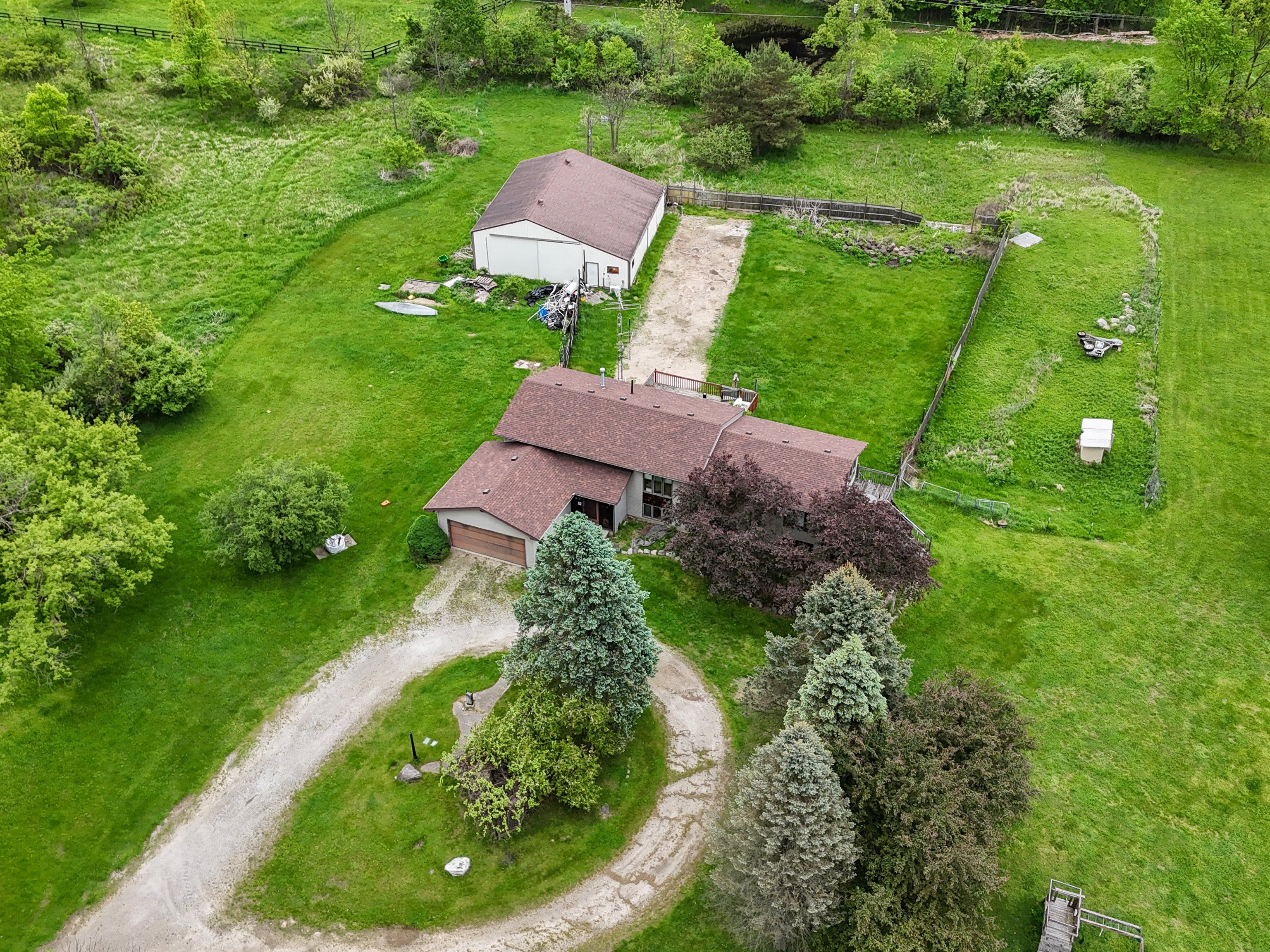 2250 PETERS Road