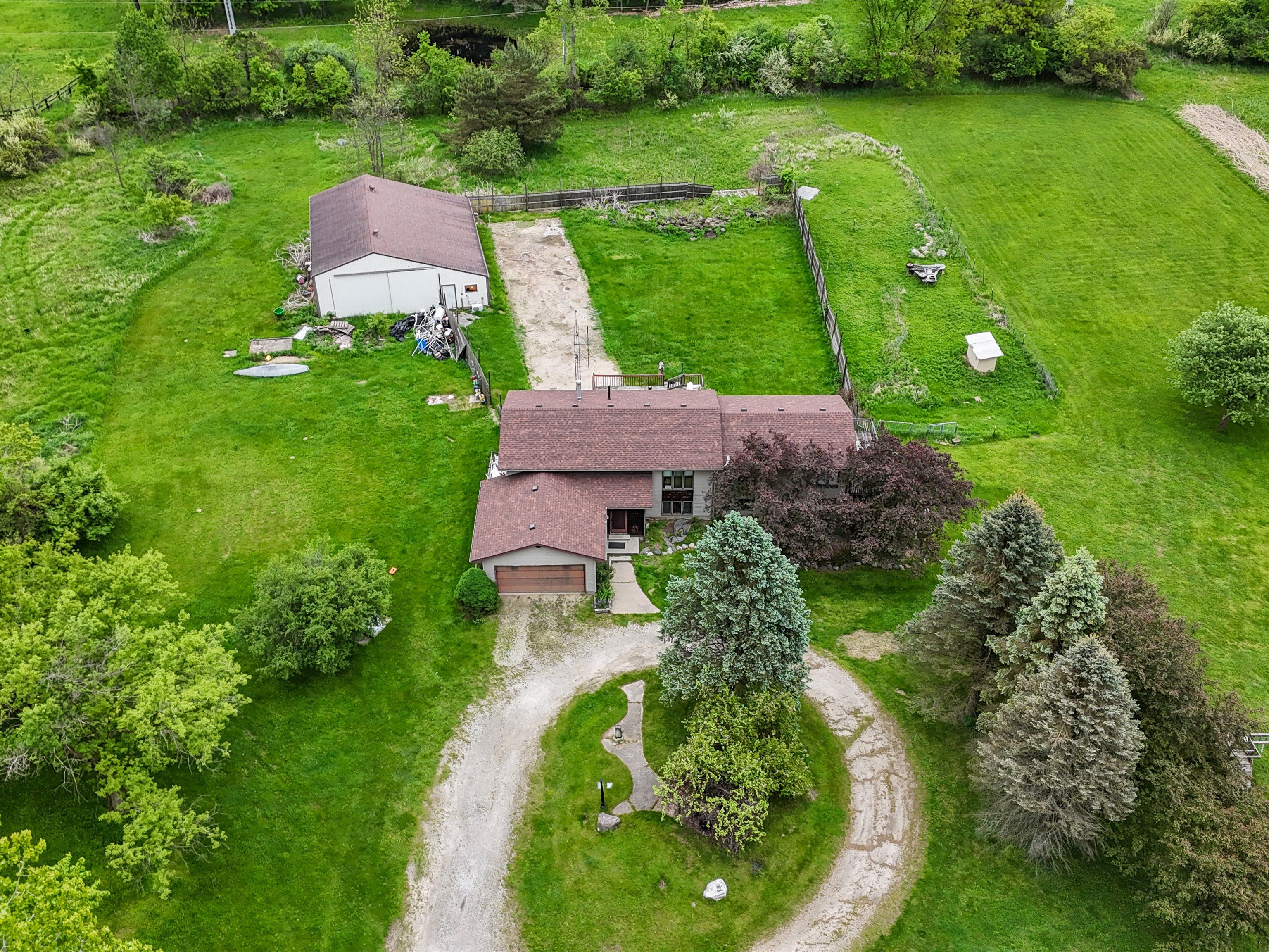2250 PETERS Road