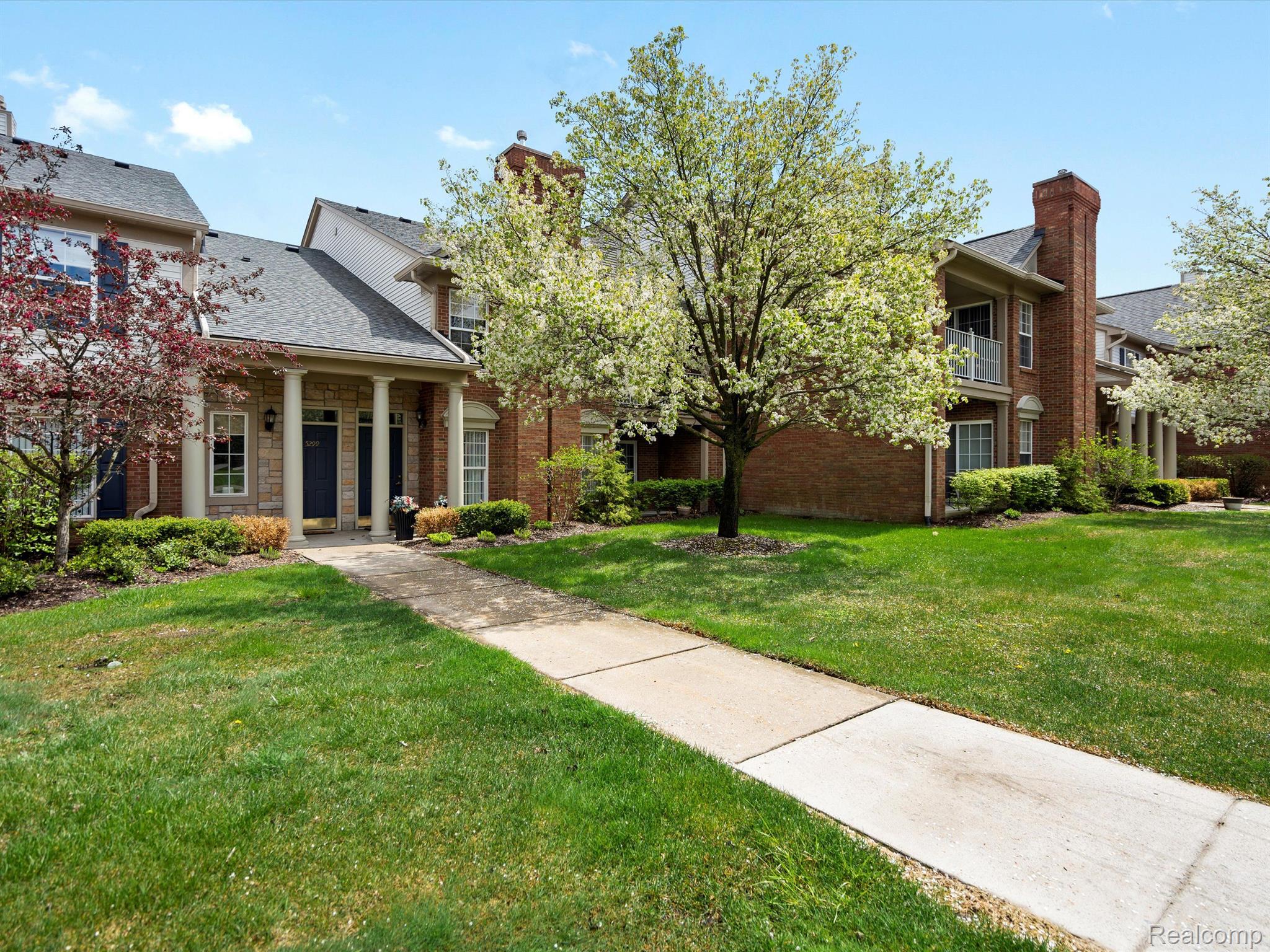 5289 BROOKEMONTE Circle
