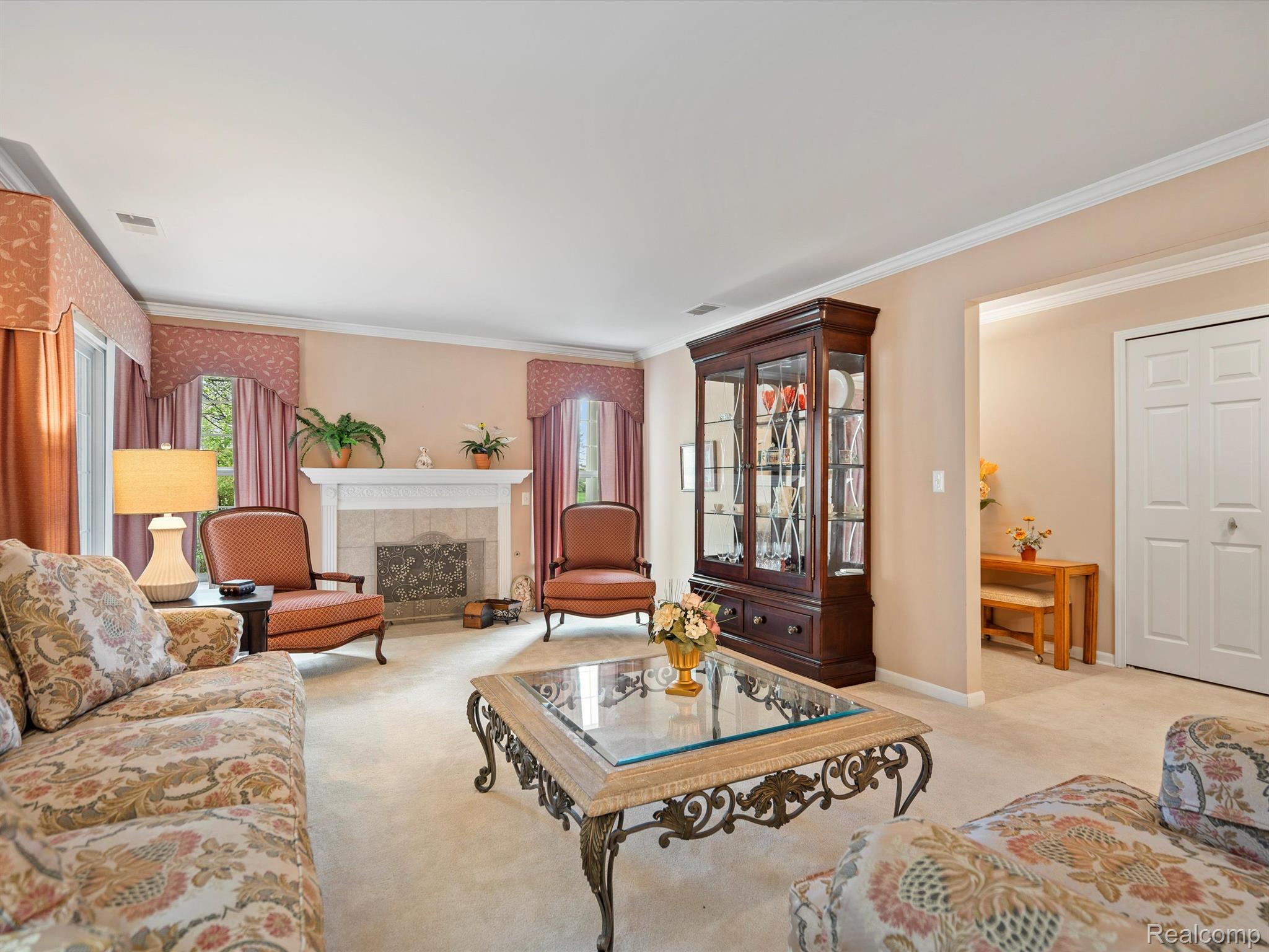 5289 BROOKEMONTE Circle