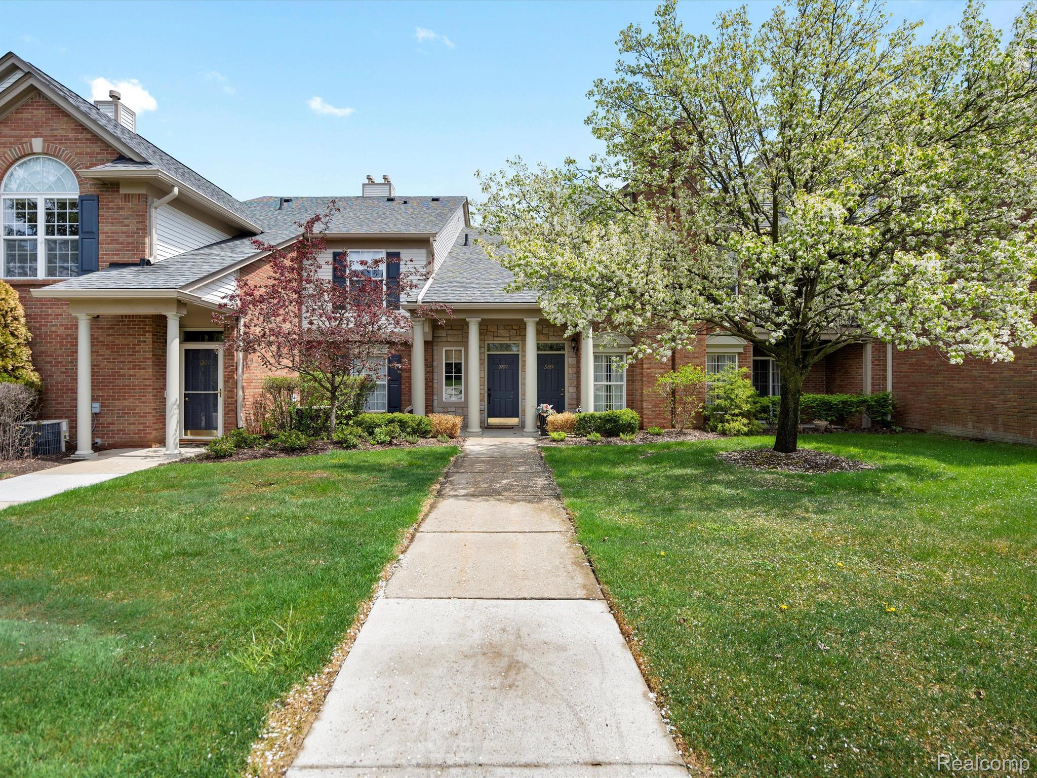 5289 BROOKEMONTE Circle