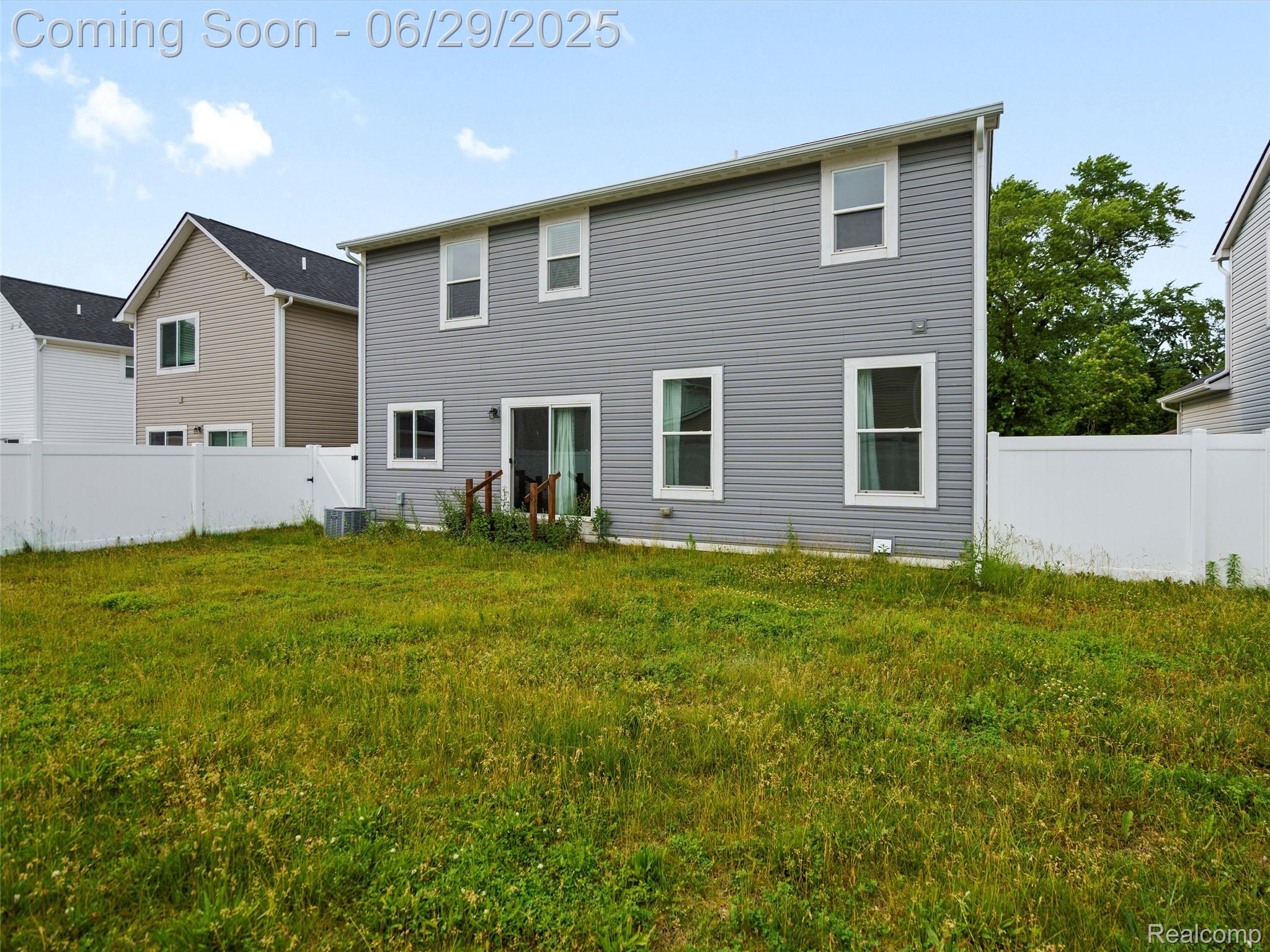 399 W DALLAS Avenue