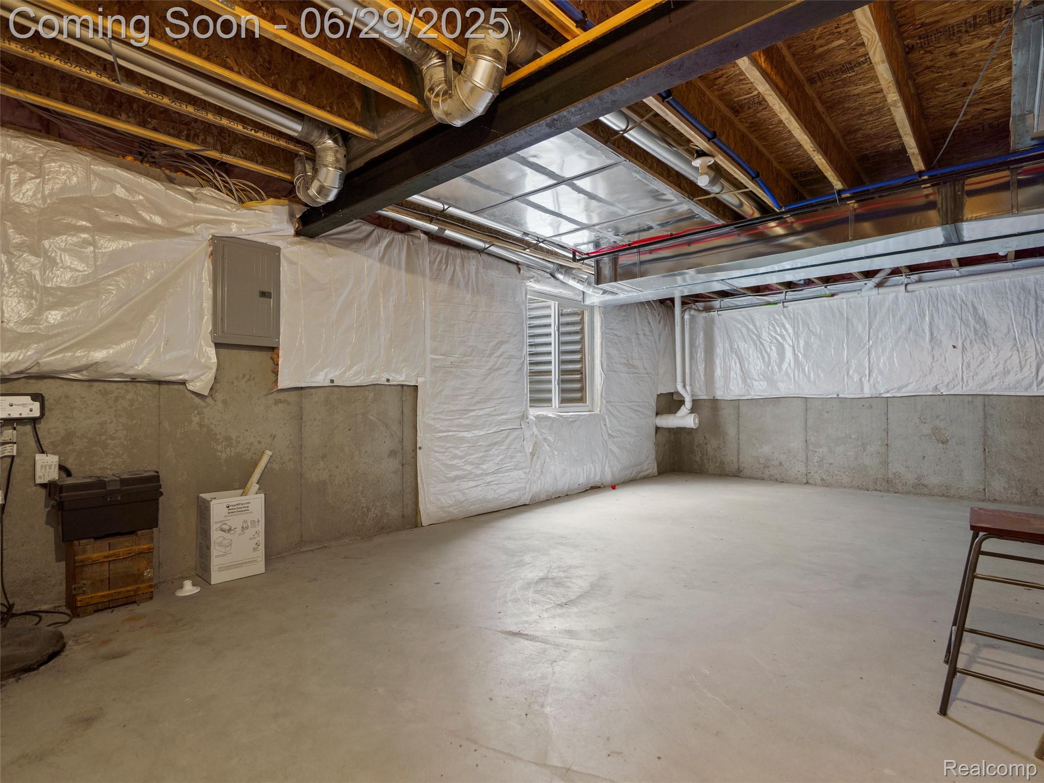 399 W DALLAS Avenue