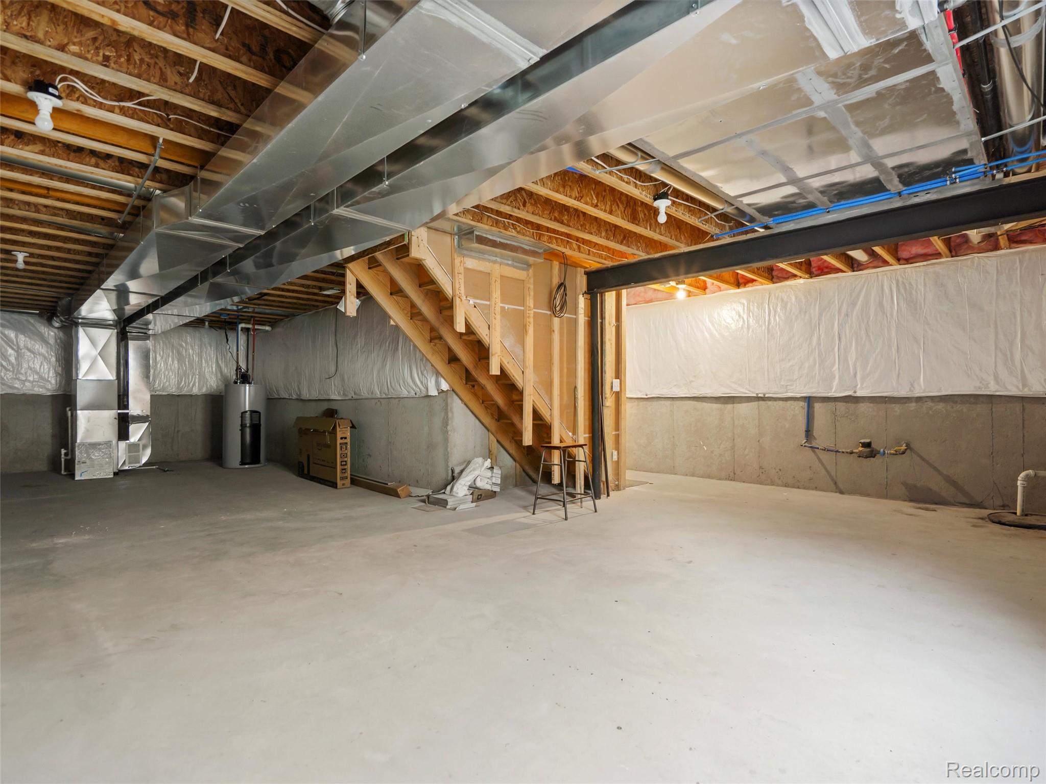399 W DALLAS Avenue