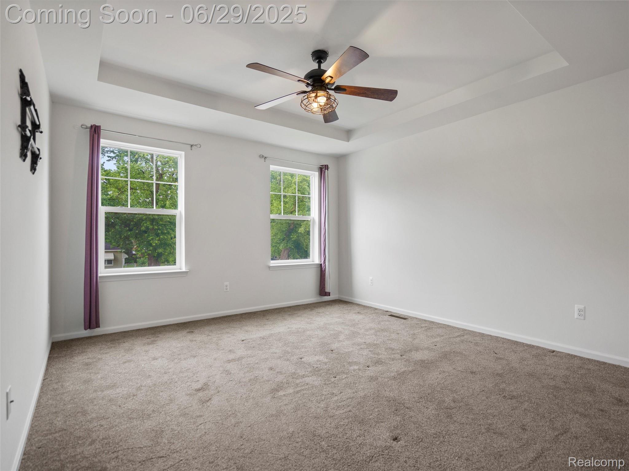 399 W DALLAS Avenue