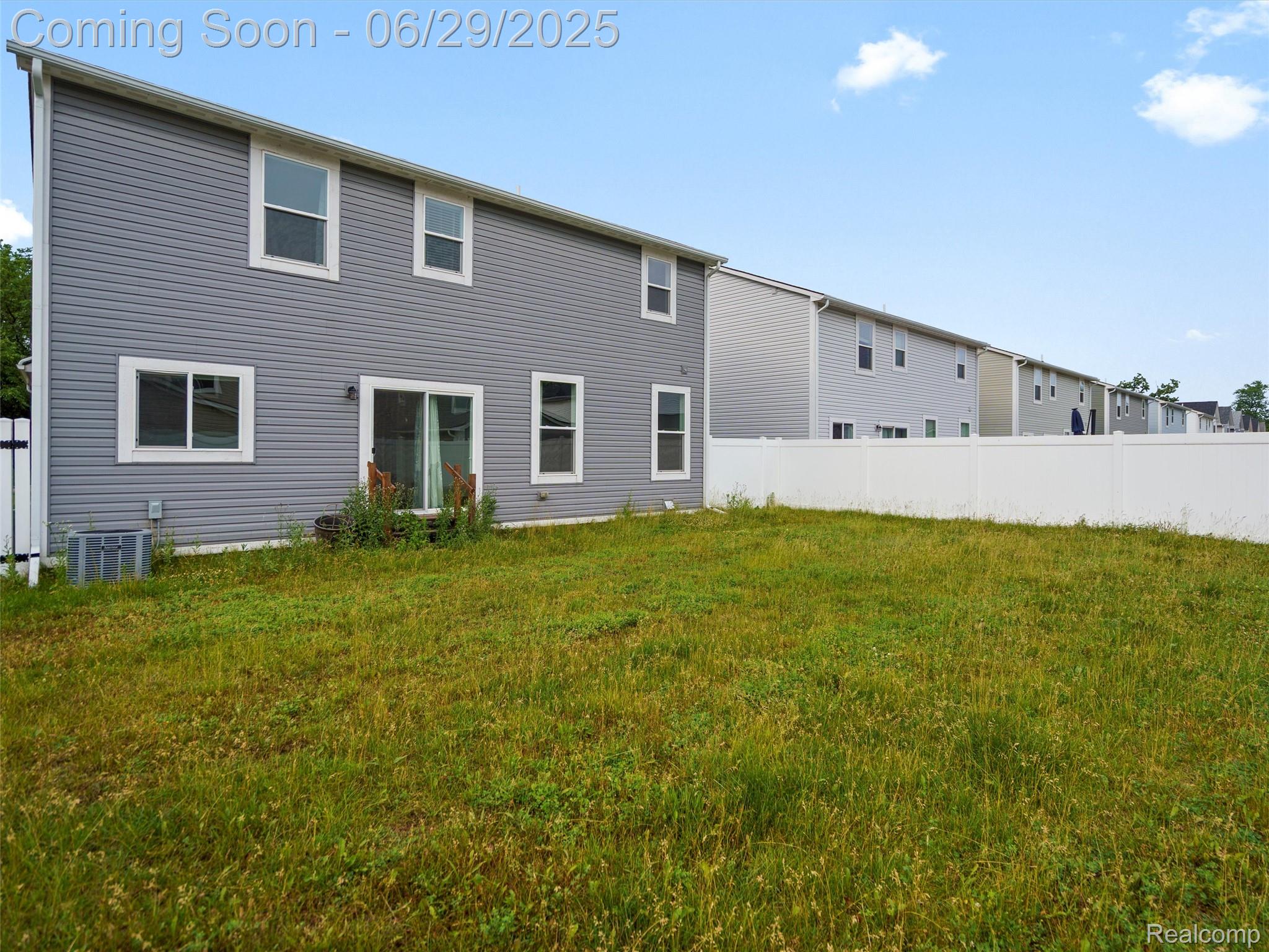 399 W DALLAS Avenue