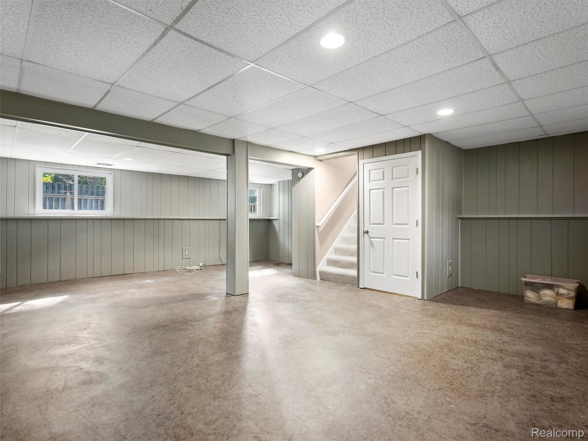 970 Golfview Drive