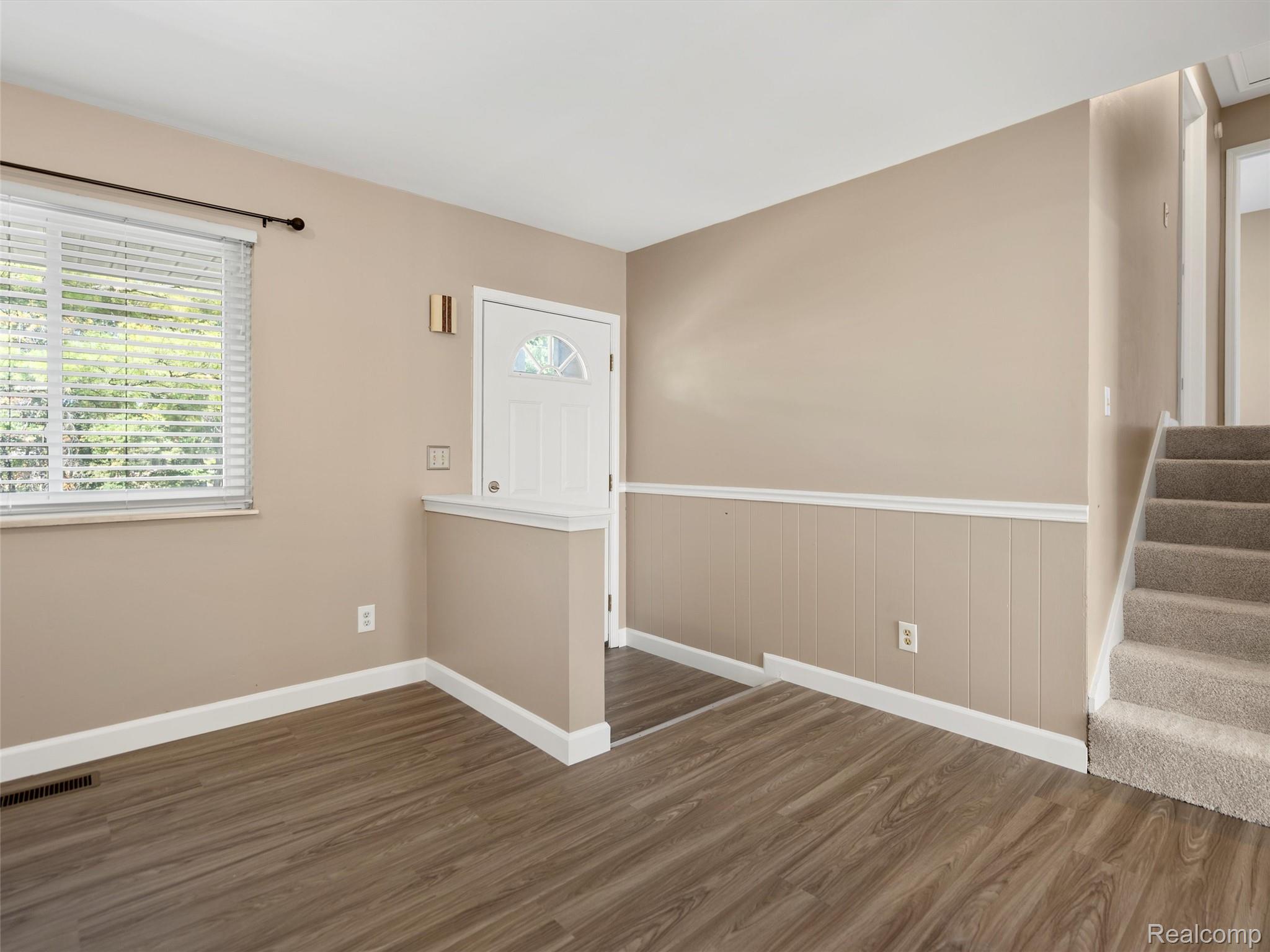 970 Golfview Drive