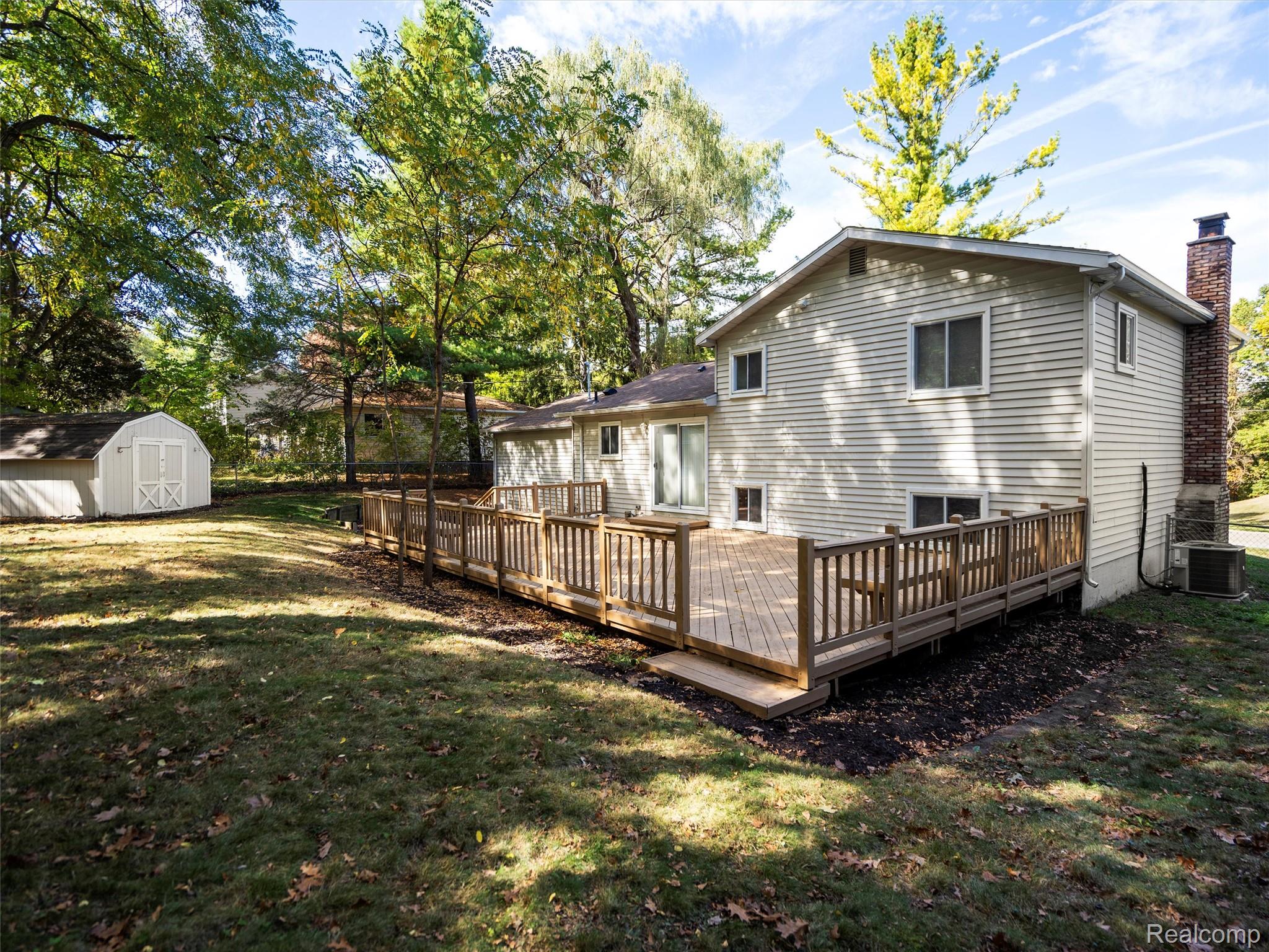 970 Golfview Drive
