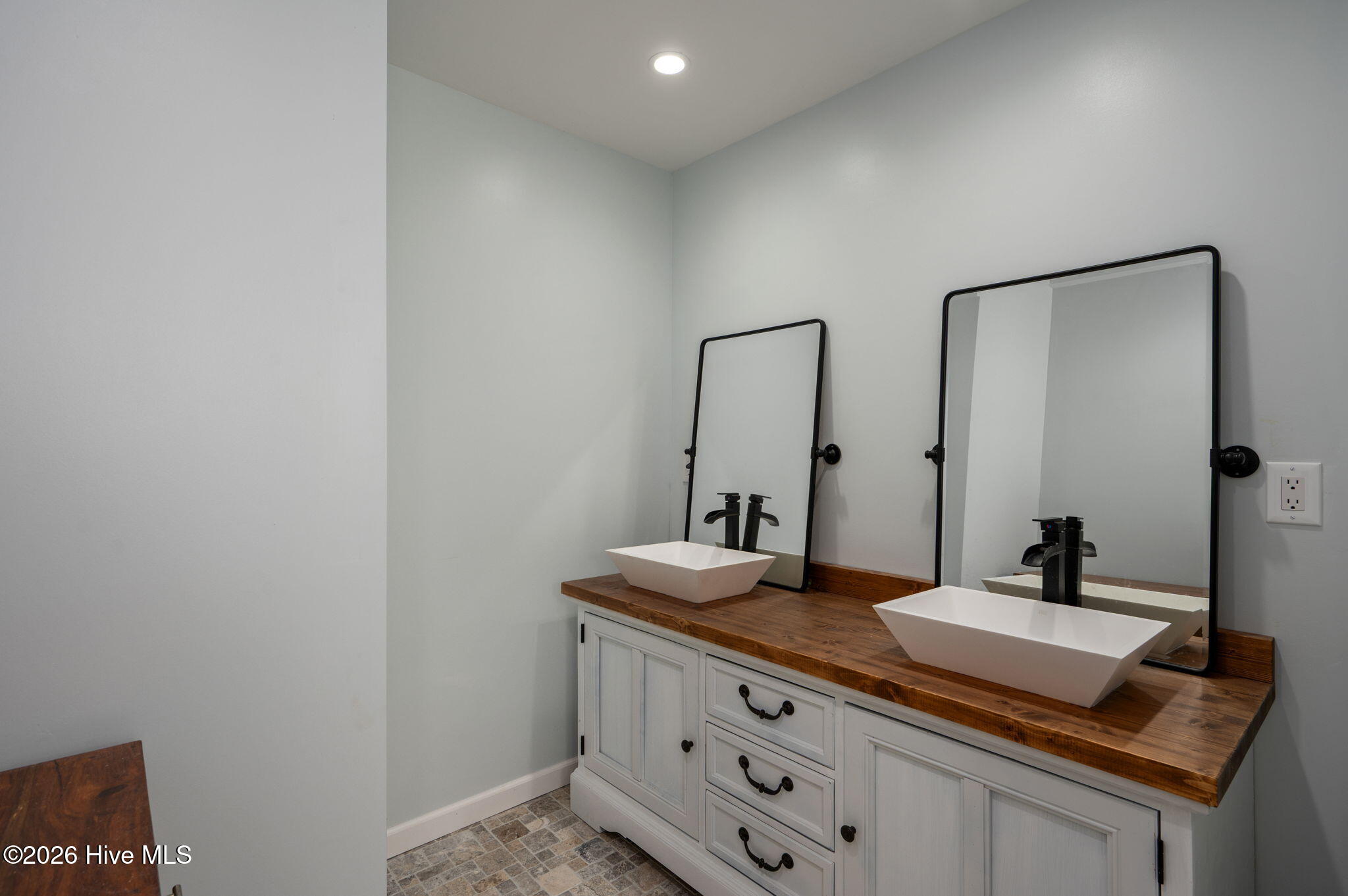 118 Colleton Lane
