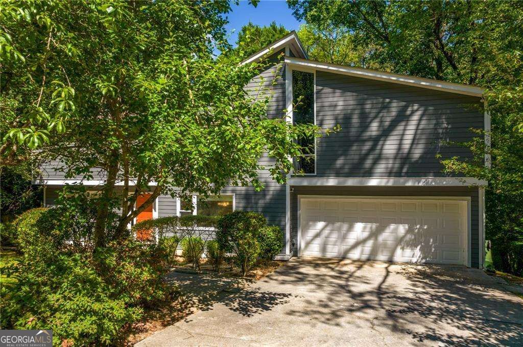2720 Margaret Mitche Drive NW