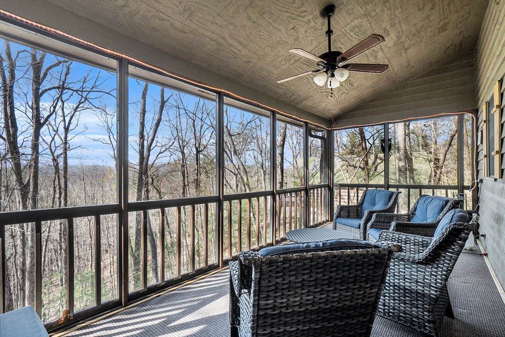 324 Walnut Mountain Rd