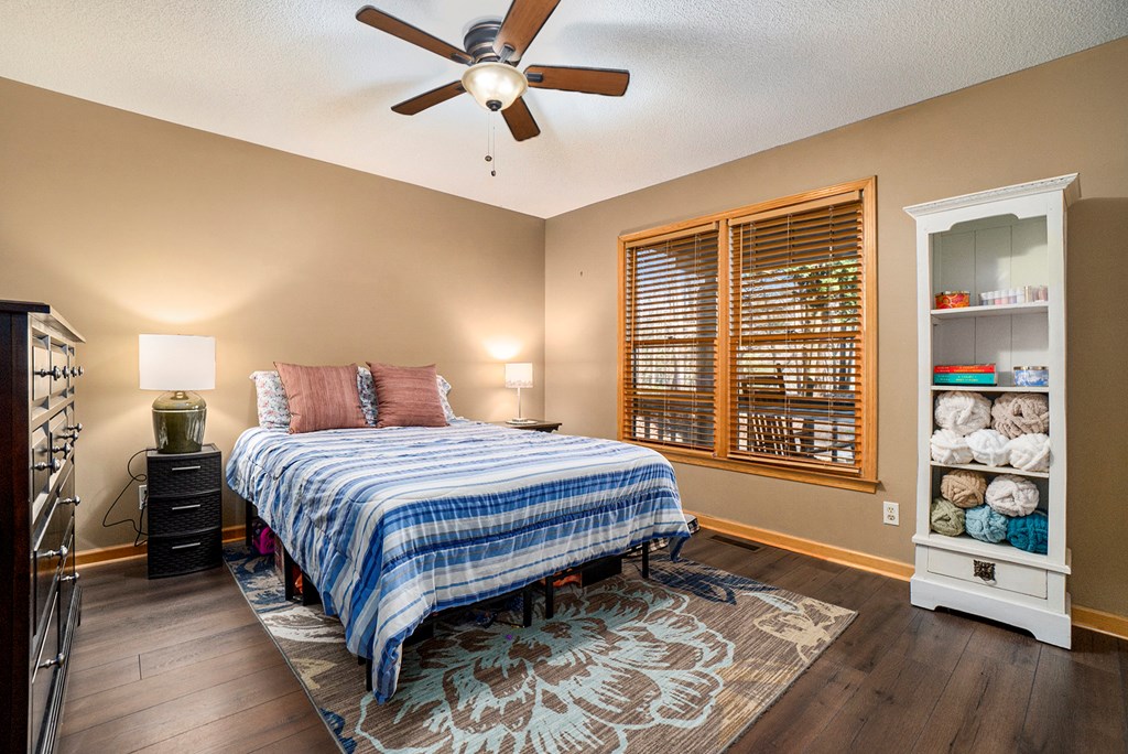 324 Walnut Mountain Rd