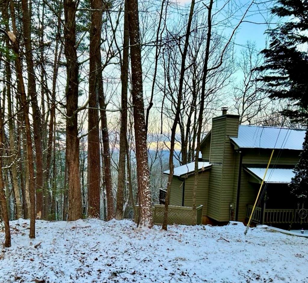 324 Walnut Mountain Rd