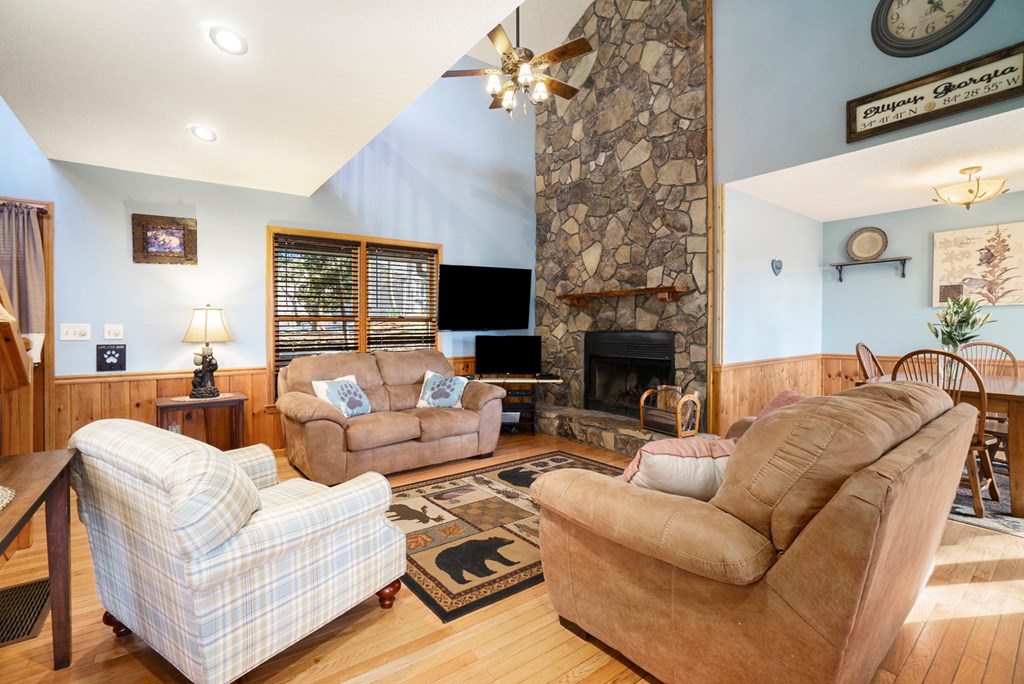 324 Walnut Mountain Rd