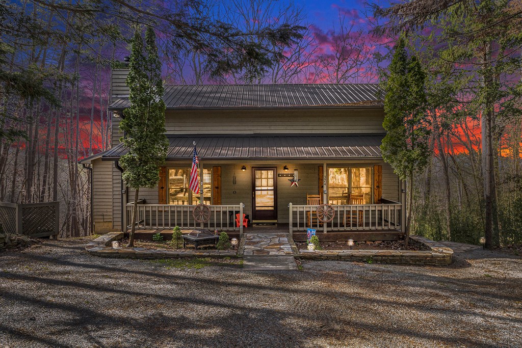 324 Walnut Mountain Rd