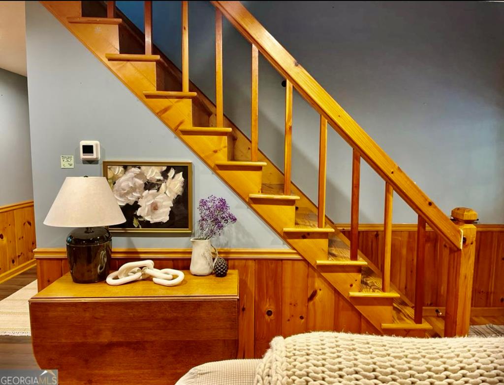 324 Walnut Mountain Rd