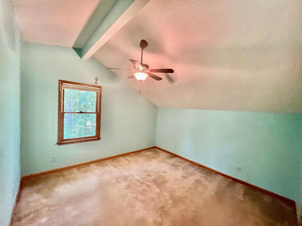 324 Walnut Mountain Rd