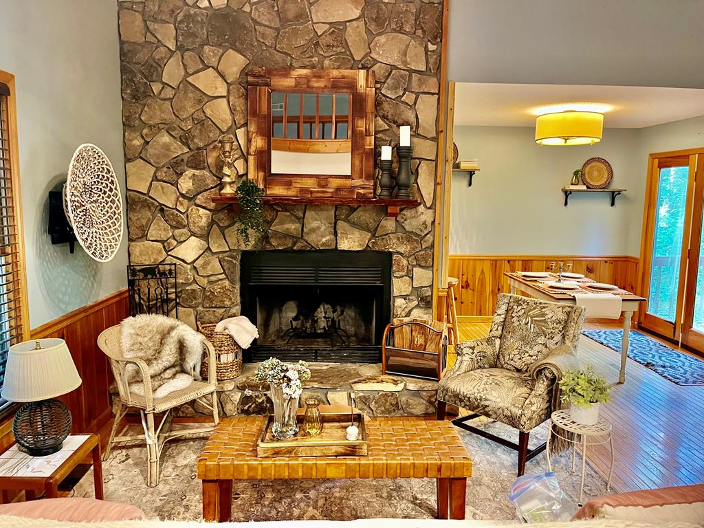 324 Walnut Mountain Rd
