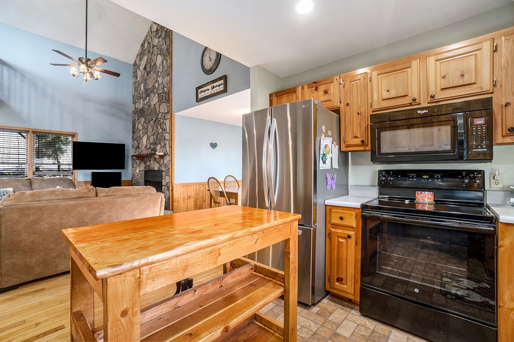 324 Walnut Mountain Rd