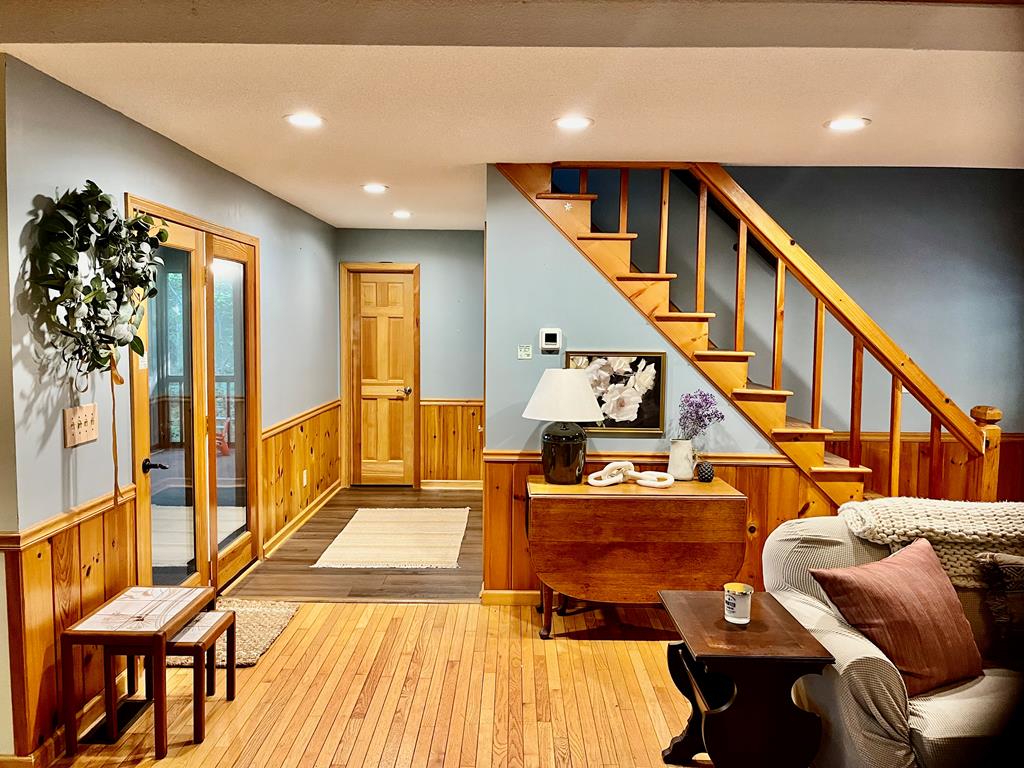 324 Walnut Mountain Rd